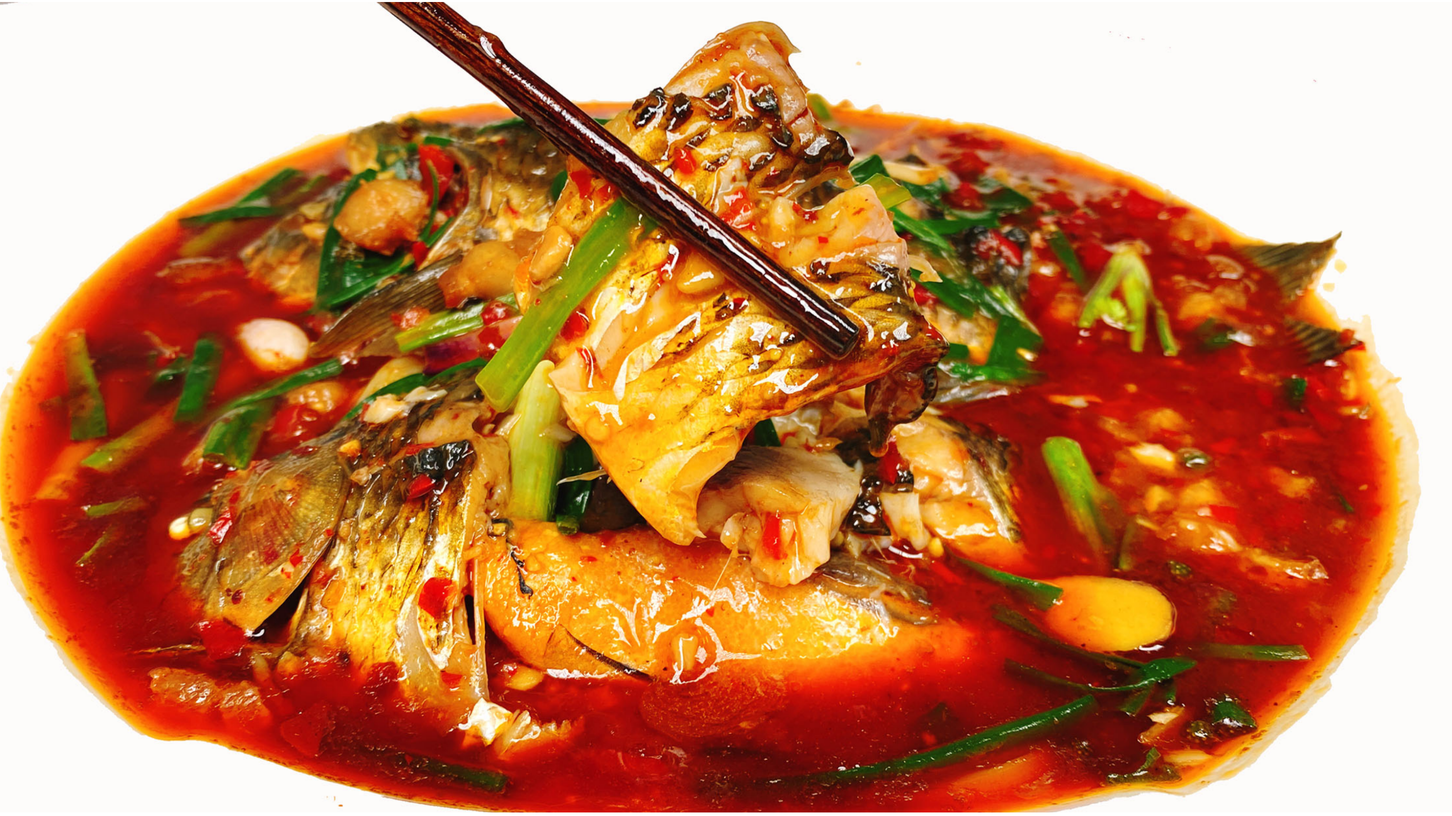 四川名菜“葱葱鲫鱼”最近火了，鱼肉鲜嫩汤汁红亮，味道太正宗了