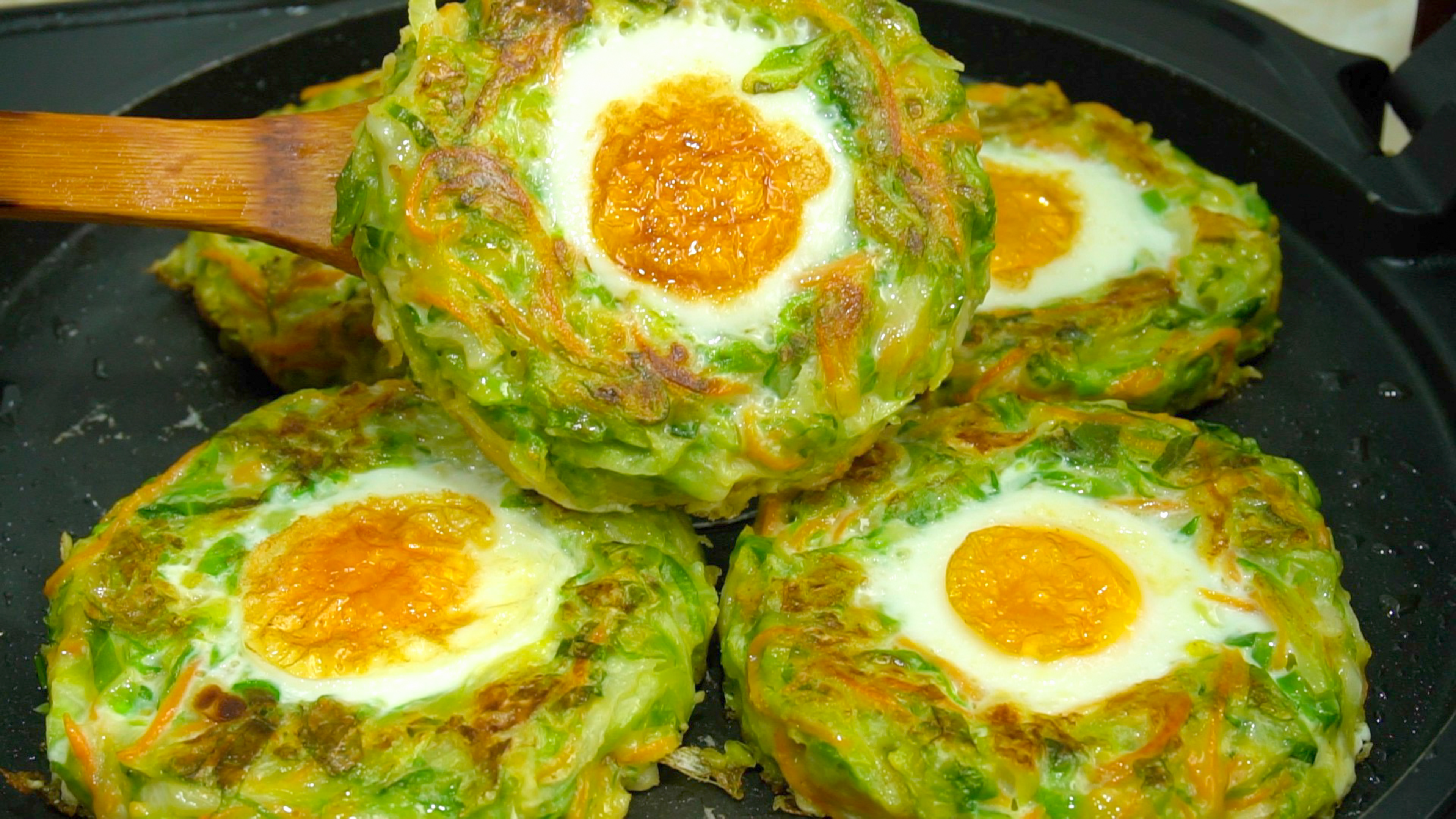 7天要吃4顿蔬菜饼，手不沾面就能做，不用加水，挑食孩子也爱吃