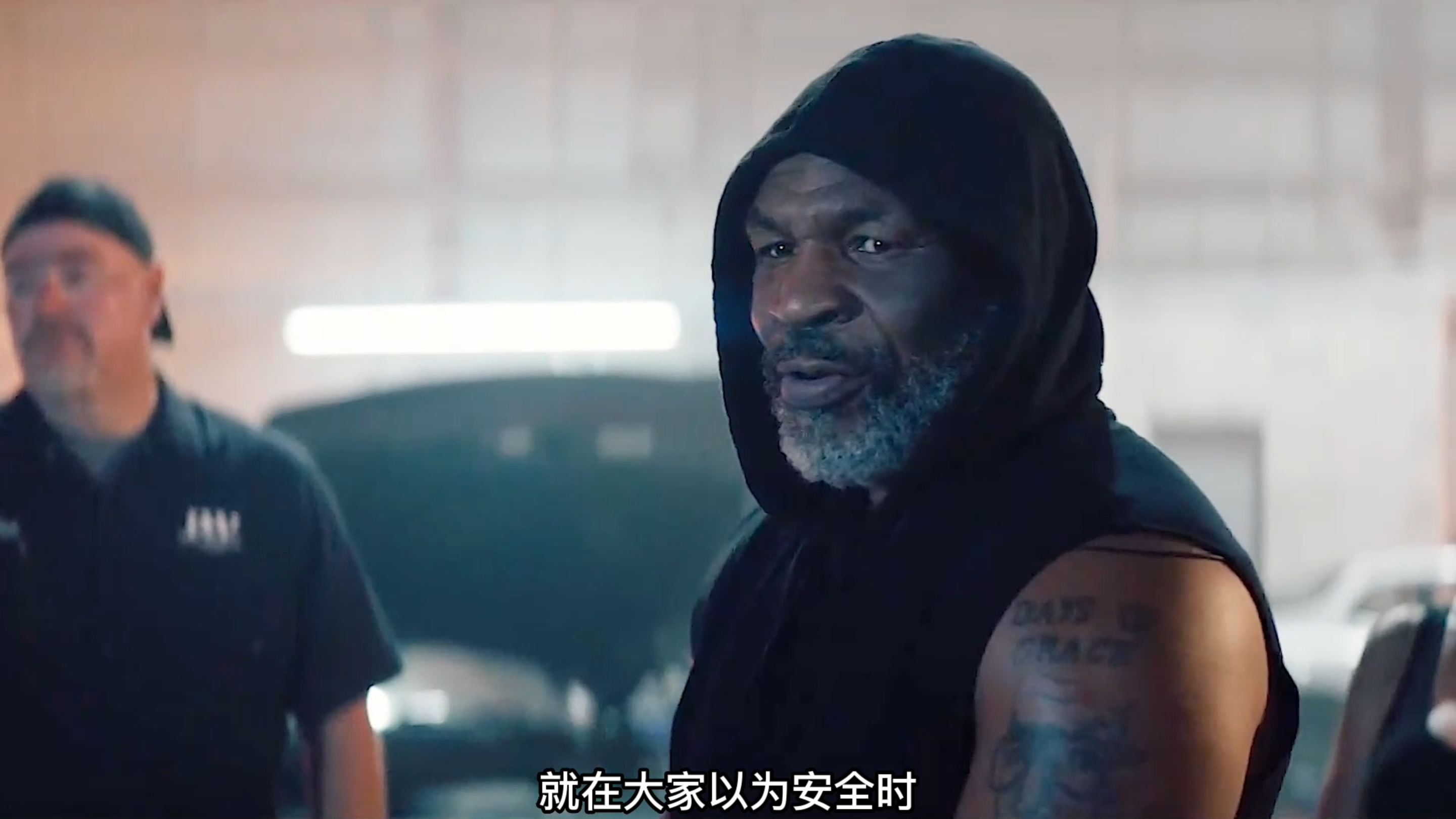 泰森甘愿做小弟,布鲁斯威利斯的息影之作,复仇片《仇杀》下