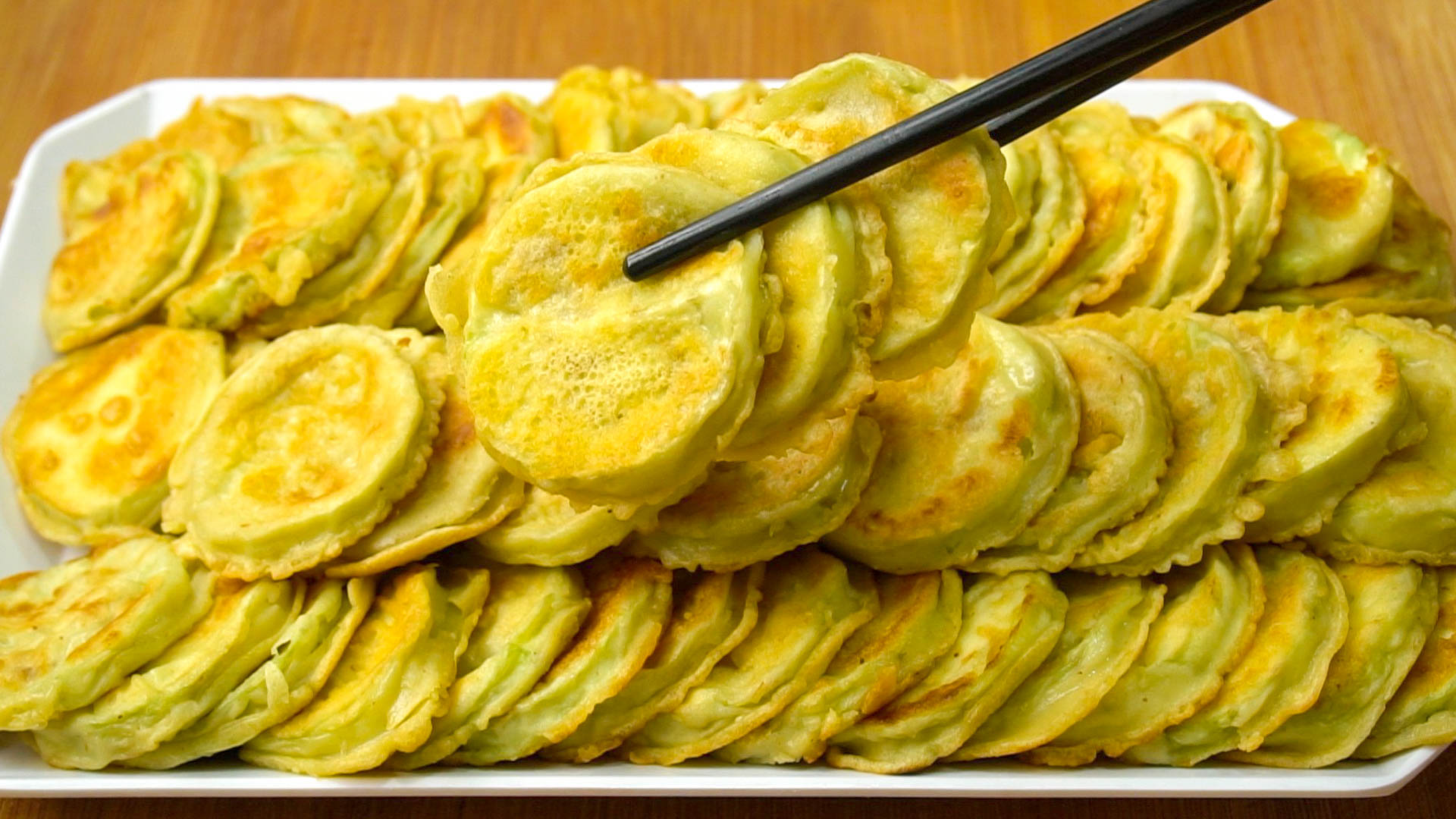 我家吃10顿茄子9顿是这做法，少油少盐少调味品，从小到大吃不腻