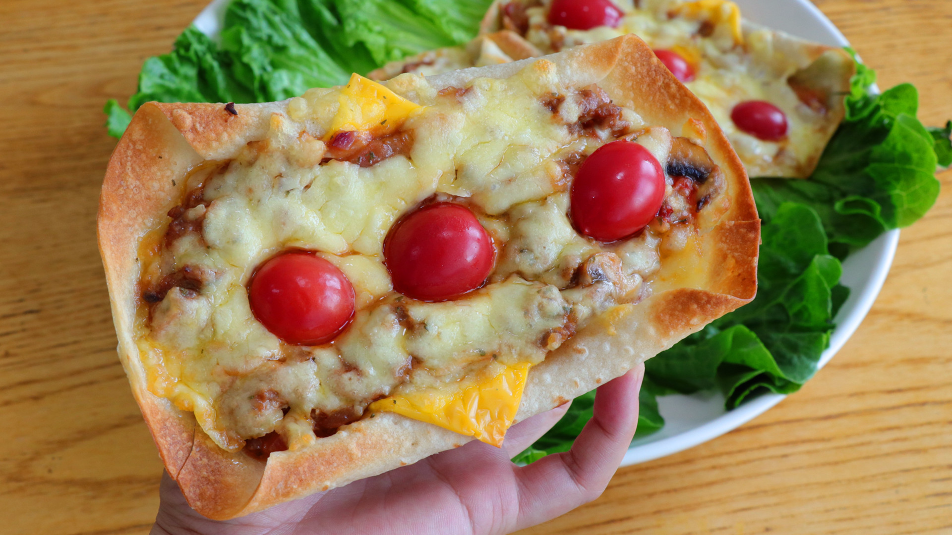 自制简易饼皮做芝士卷饼,外皮脆香劲道,爆浆拉丝,早餐营养好吃