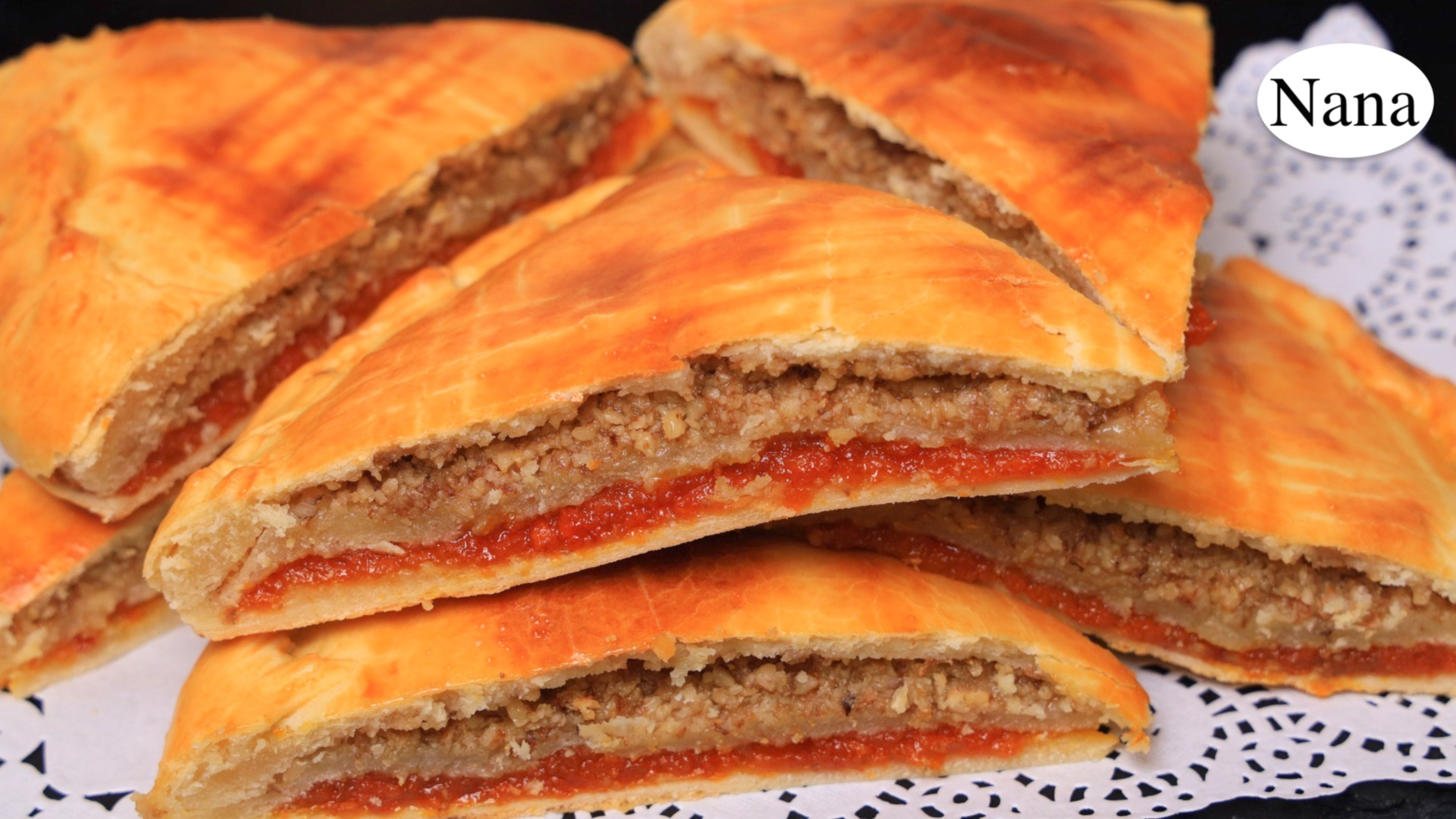 著名的【博特利赫双层糕点】战斗民族早餐必吃,满满的坚果和干果