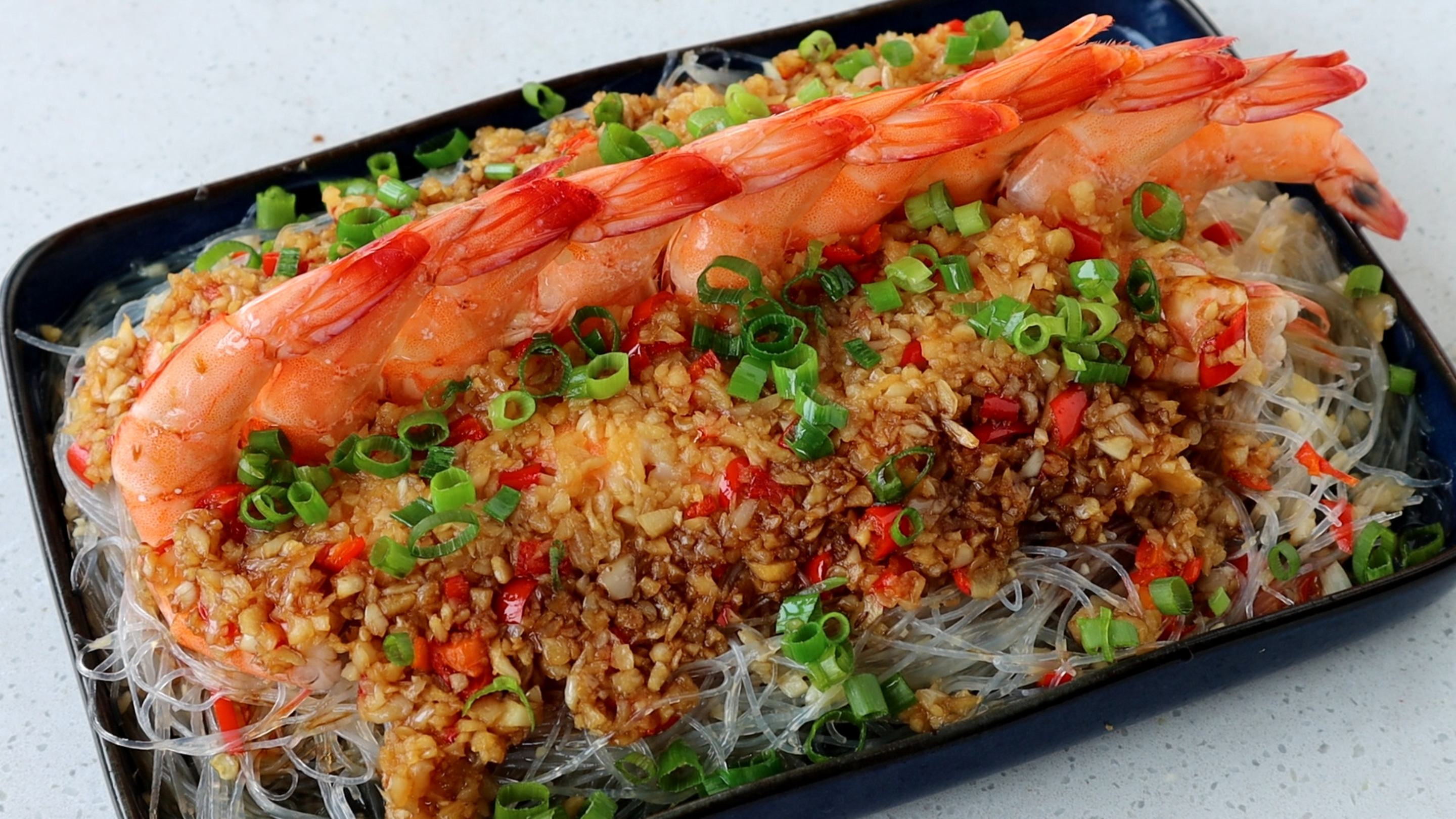 蒜蓉粉丝虾怎么做才好吃呢？原来诀窍在这里，鲜嫩营养好吃解馋