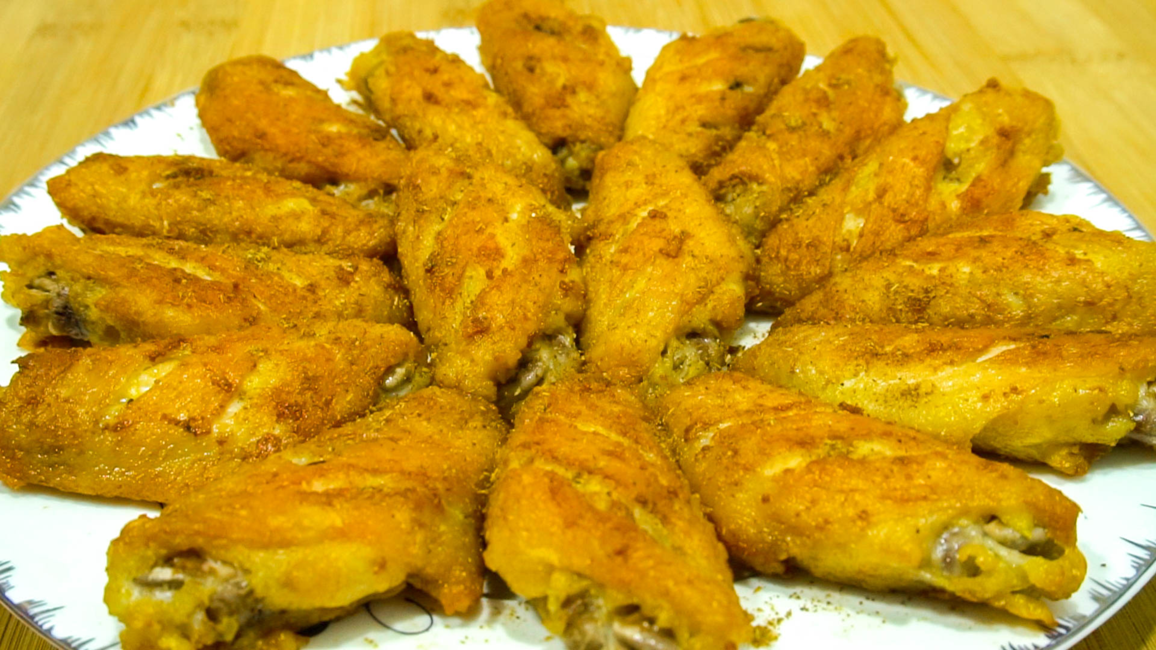 孩子三天两头要吃椒盐鸡翅,不用烤箱不用炸,外酥里嫩特别入味