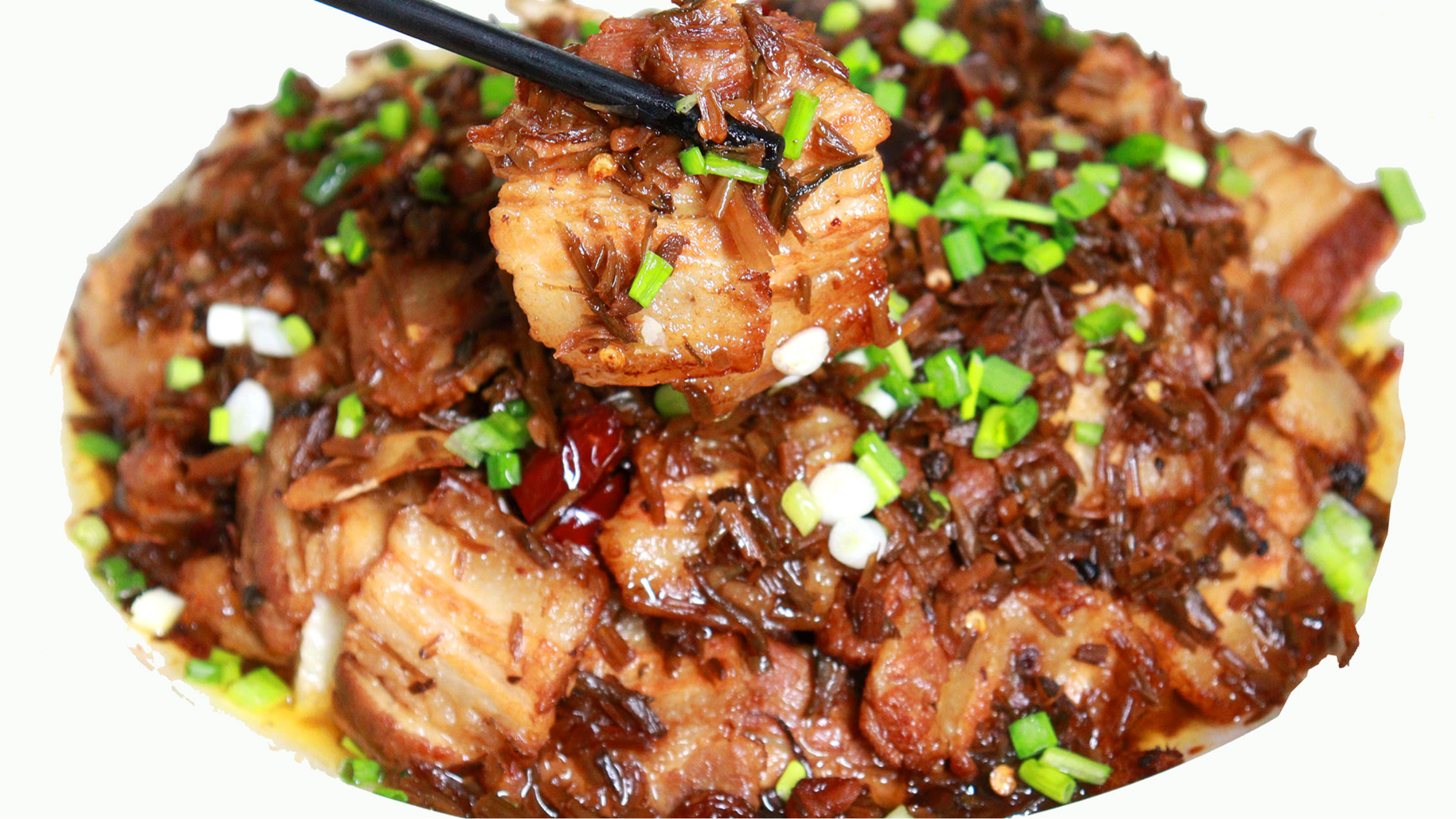 比咸烧白更简单的“芽菜蒸肉”,四川待客名菜,色泽红亮肥而不腻