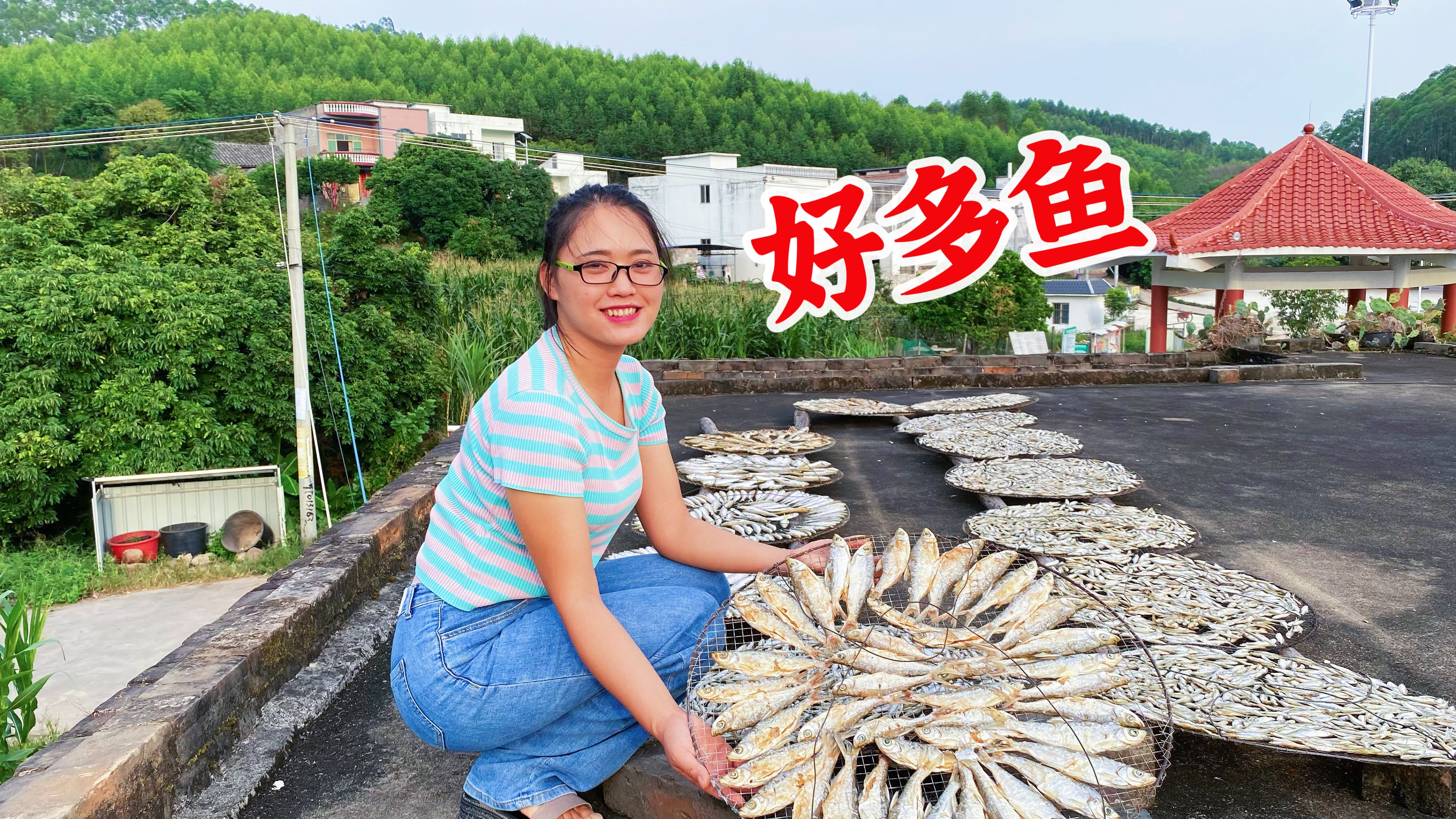 这样做鱼干见过吗?4斤野生鱼才做得1斤,烘晒3天才做得成品