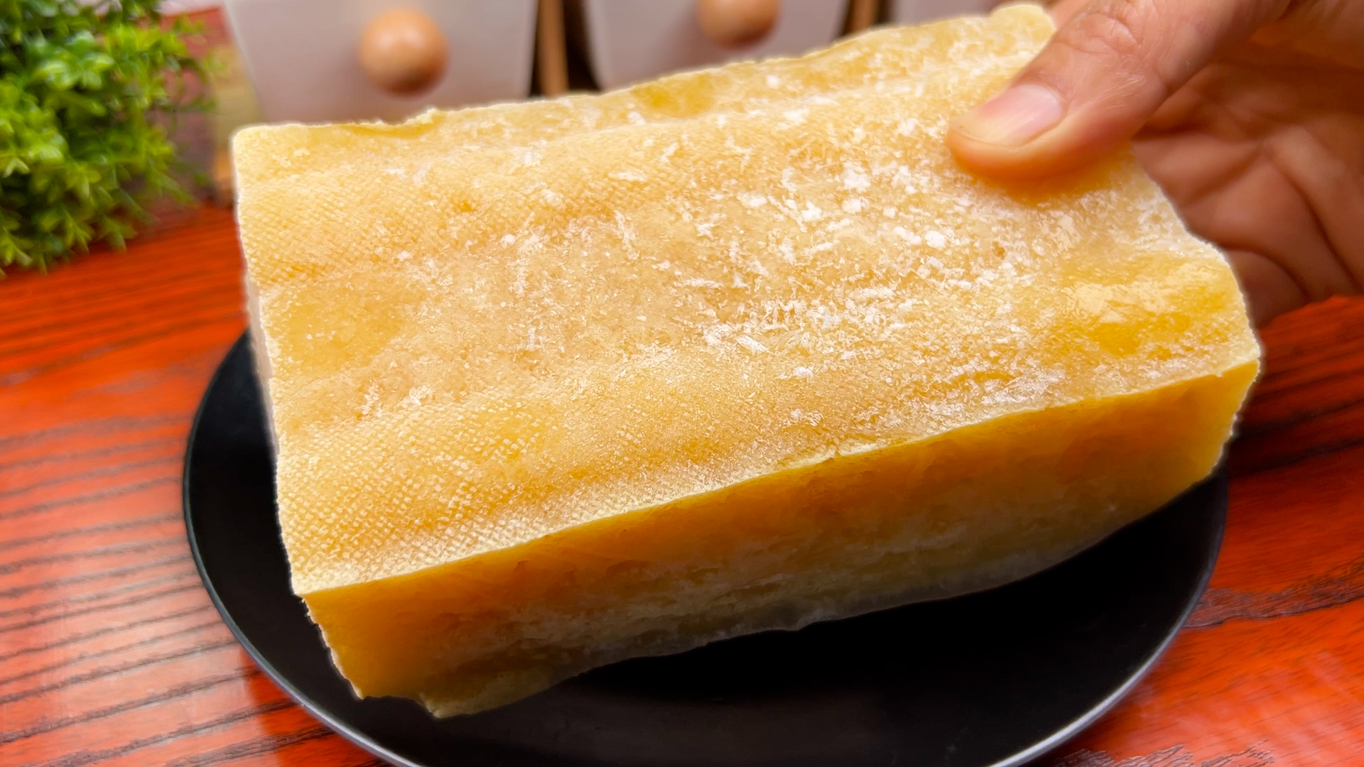 万万没想到,把豆腐放进冰箱冷冻一晚,第二天瞬间变美食,真解馋
