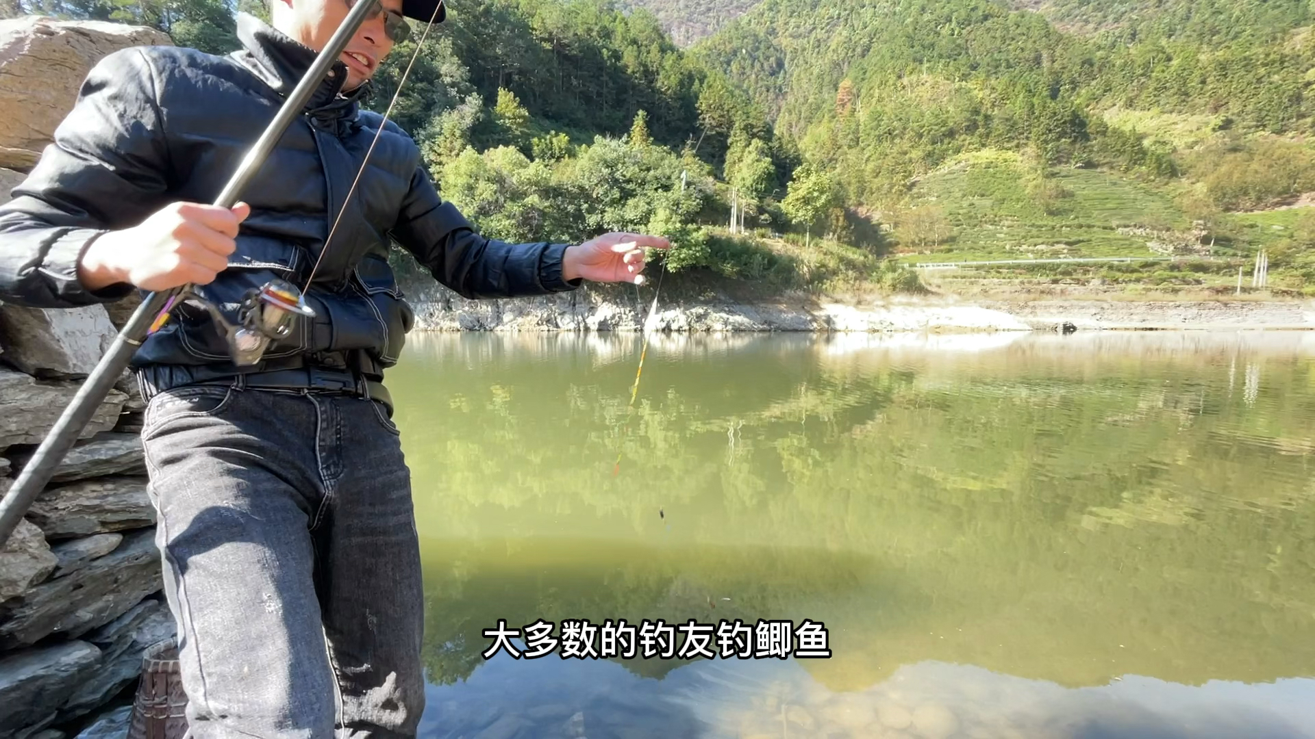 秋天钓鲫鱼钓深还是钓浅?1米2米3米3个窝子鱼货差距太大了