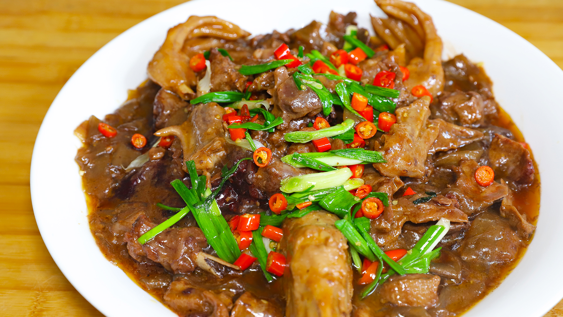 饭店里的铁锅炖大鹅是这么做的,难怪会这么好吃,关键就在于配方