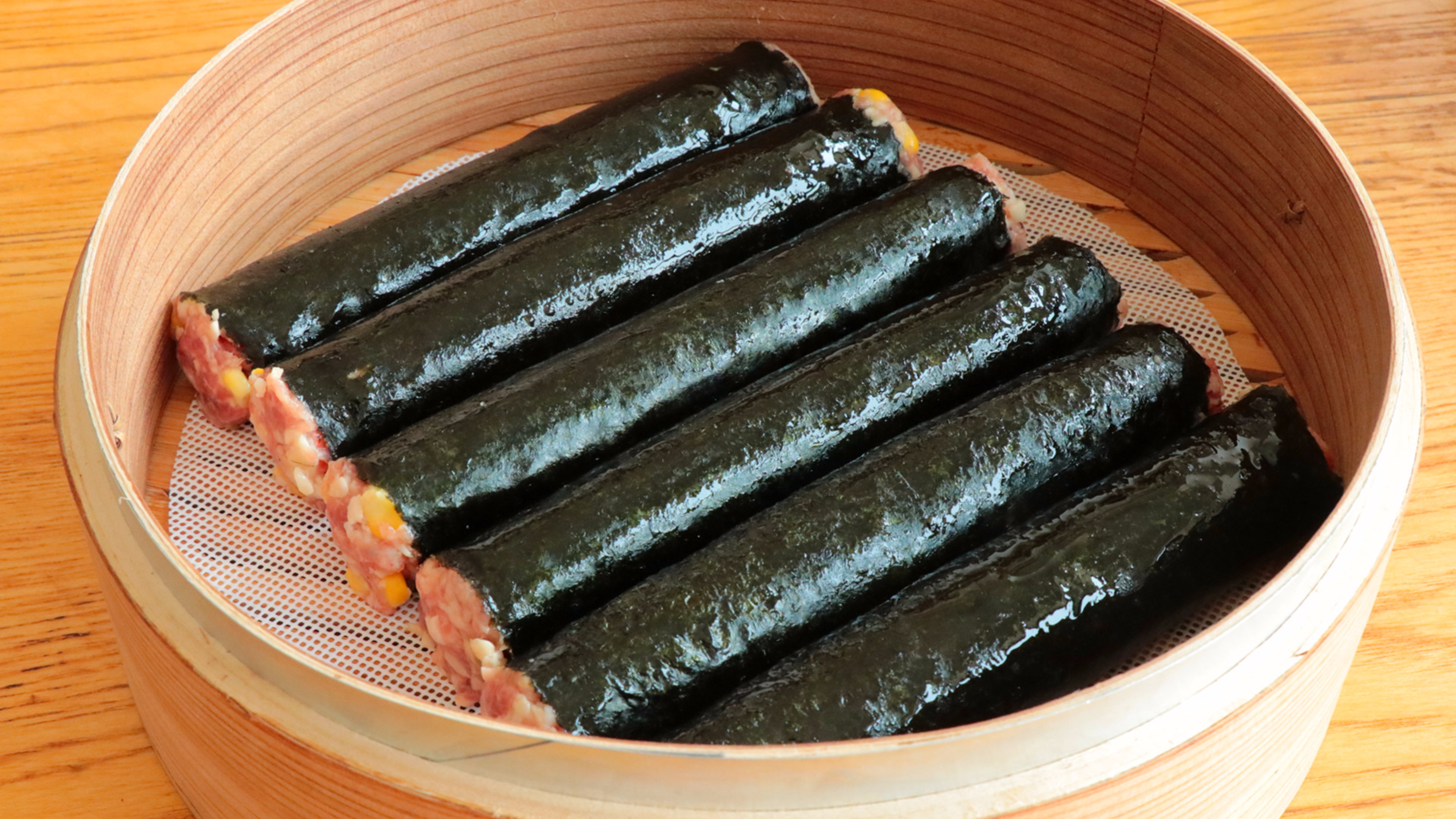 早餐包子饺子吃腻了,试试广式早点紫菜肉卷,馅料丰富鲜嫩好吃