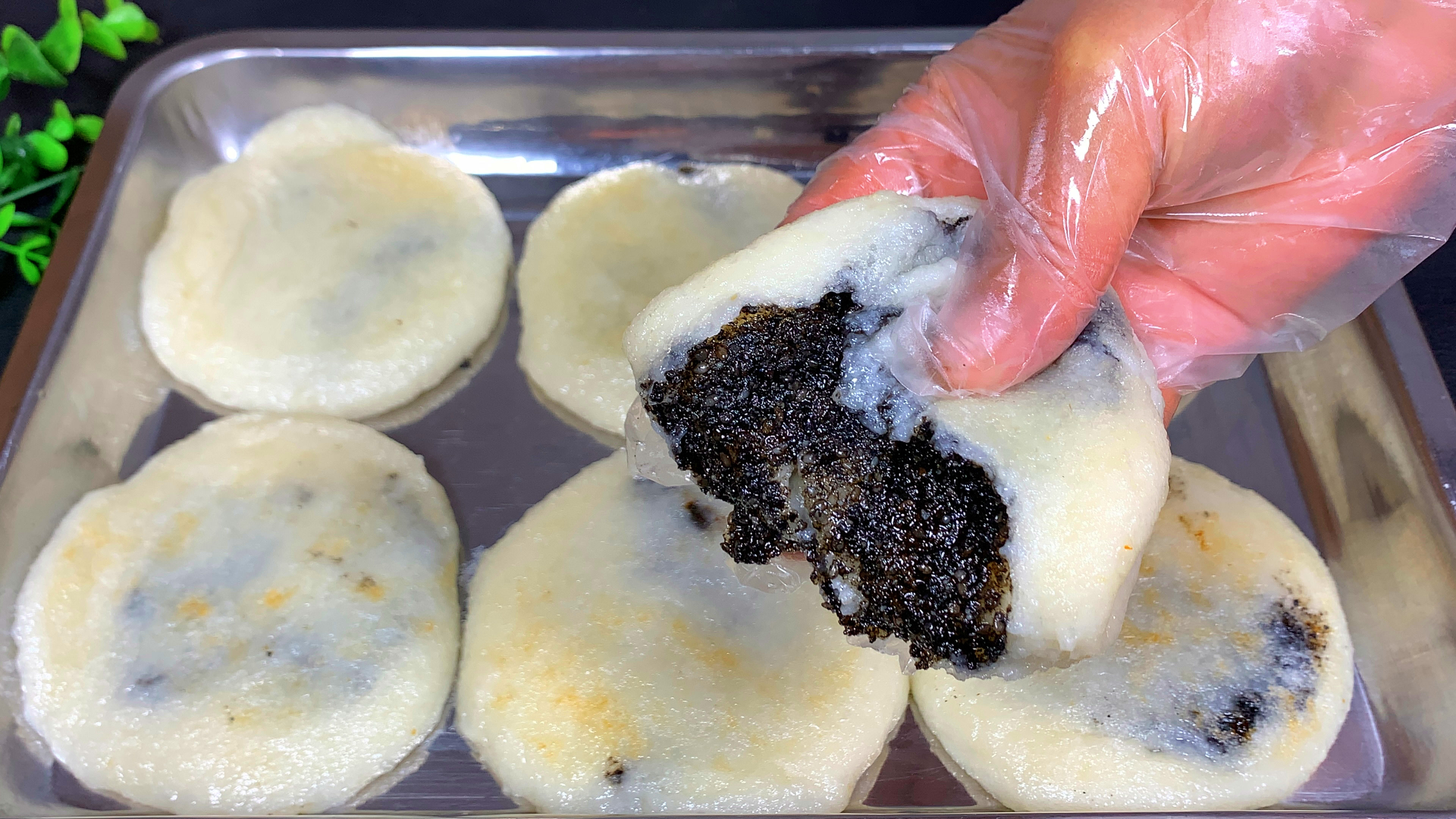 手工糯米糍粑糕：老一辈特色做法，红糖流心馅健康美味，简单易学