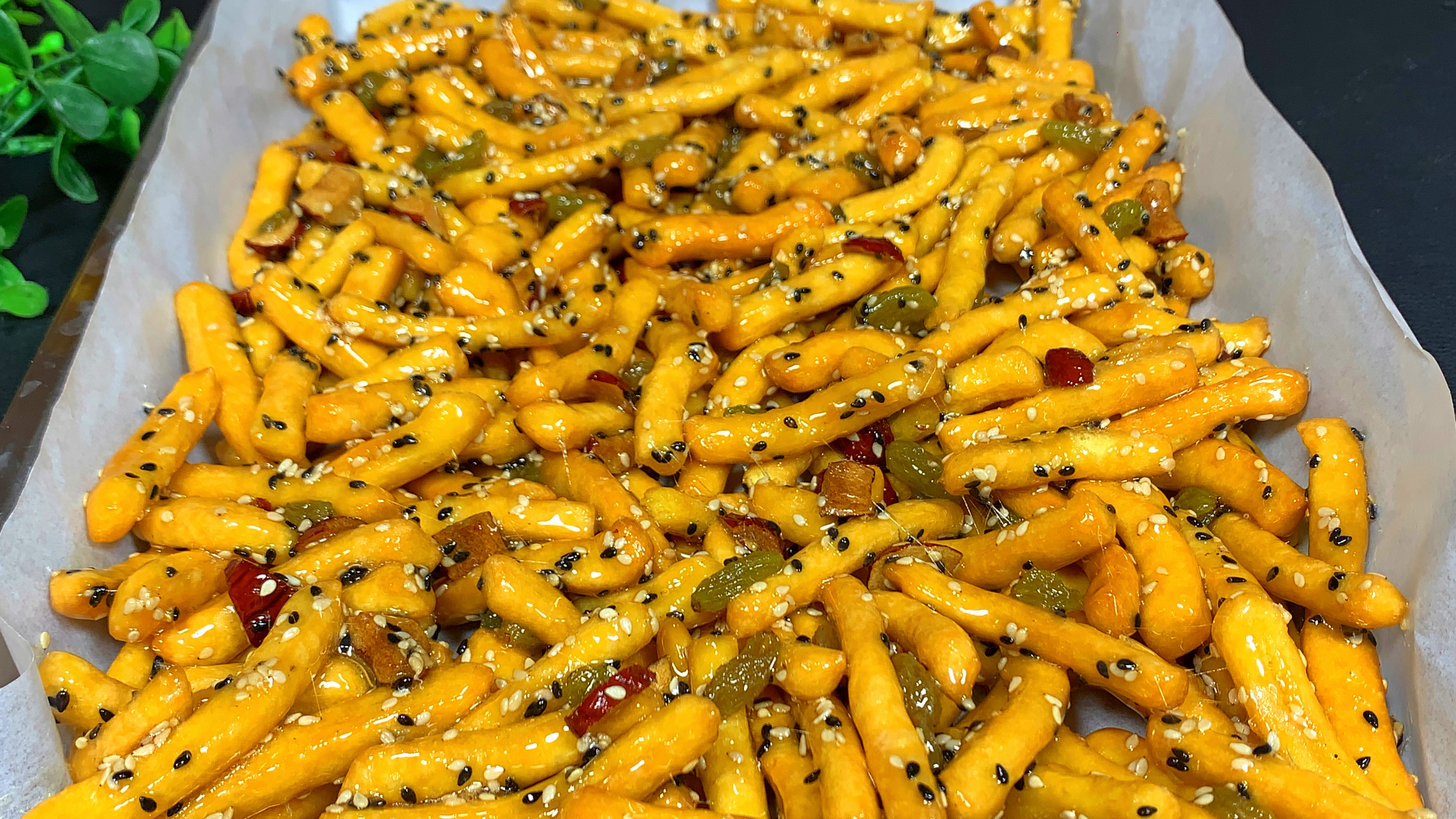 吃了几十年红薯,还是这个做法过瘾,酥脆又美味,大人小孩都爱吃