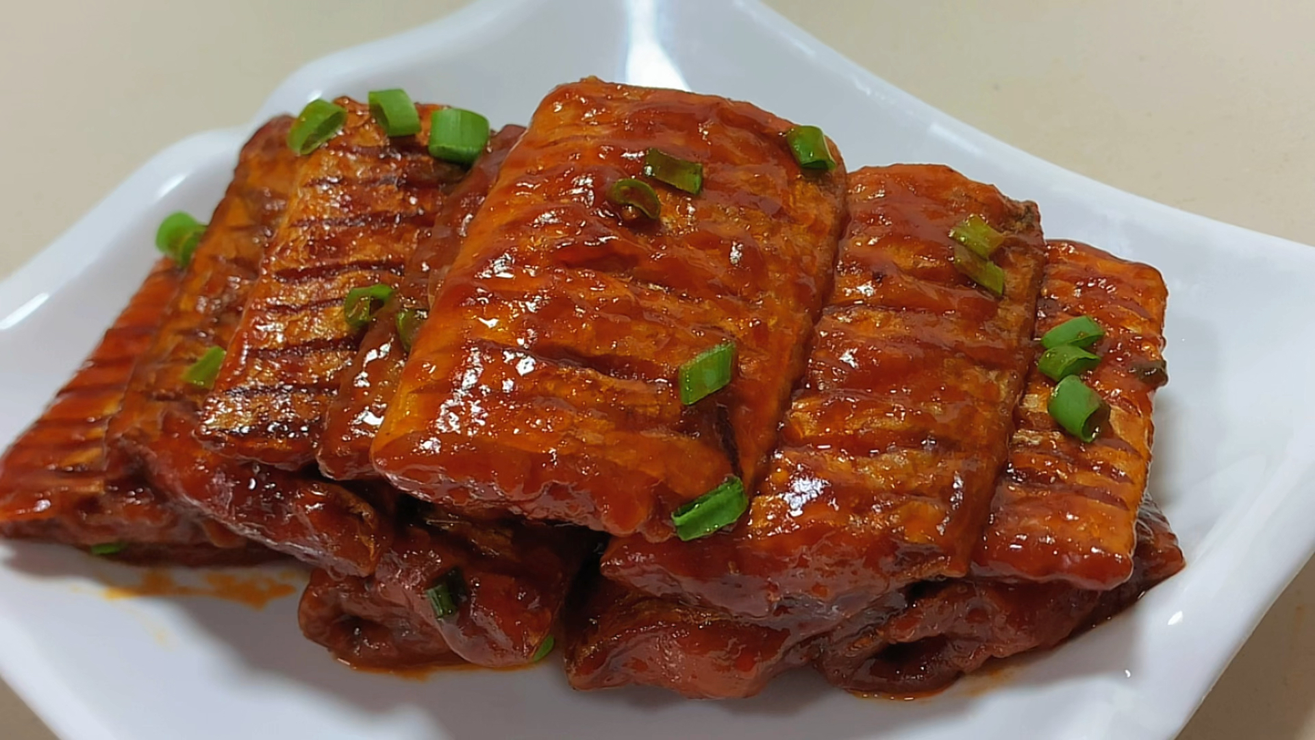 海鲜带鱼这样做好吃不易碎,口感酥香酸甜适口
