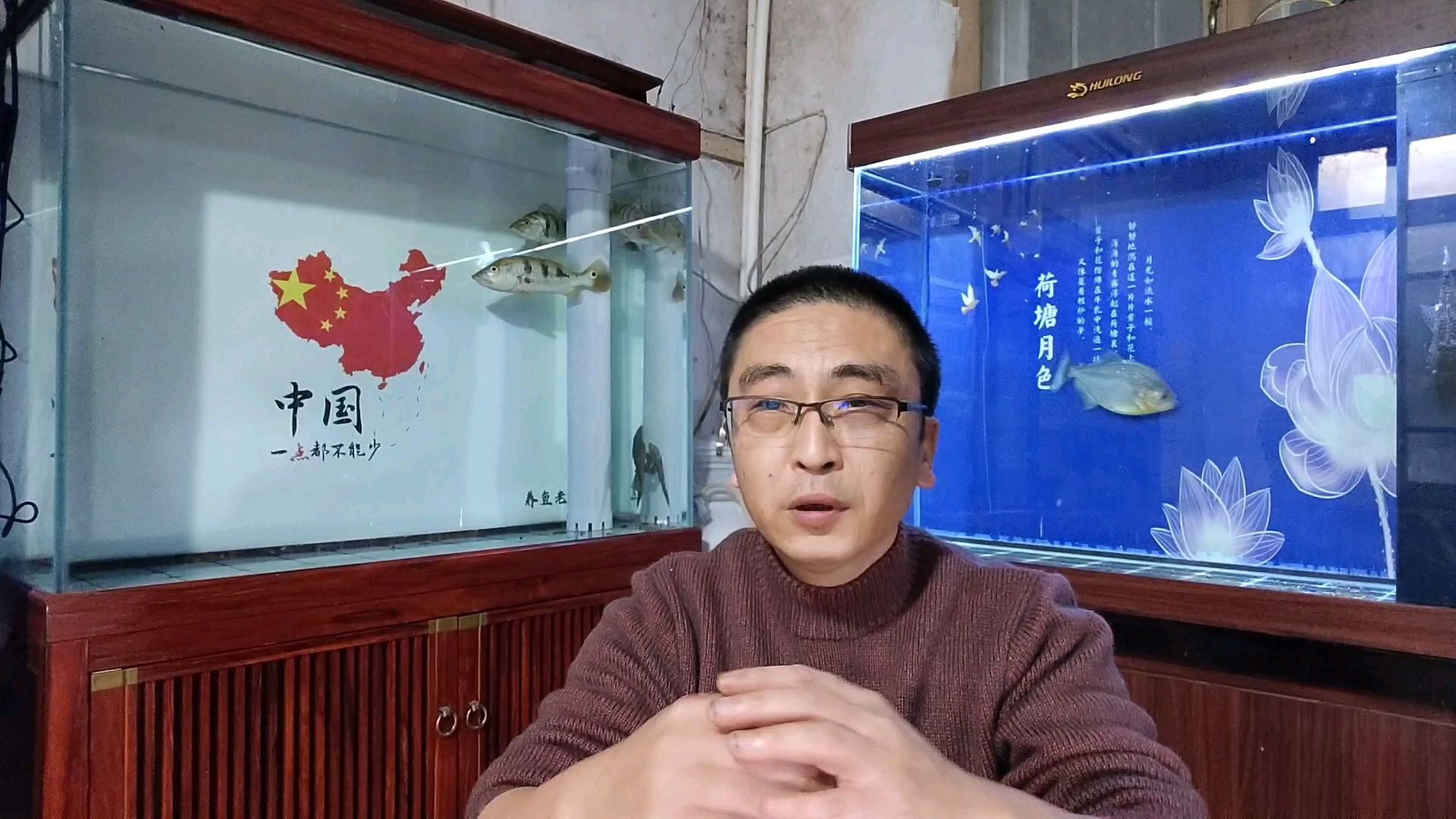 鱼缸水泵停止两天两夜,观赏鱼缺氧,用换水吗?