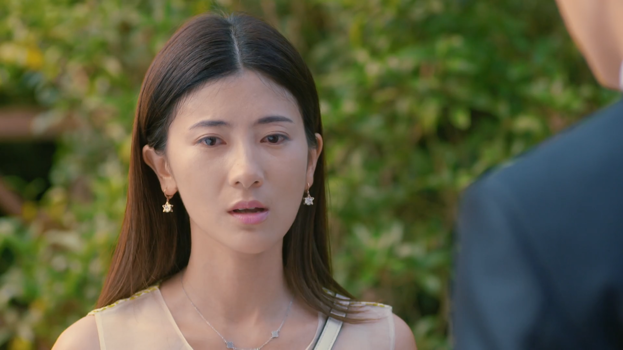 闺蜜决:美女养死小金鱼,却对着高富帅撒火,属实让人无语了