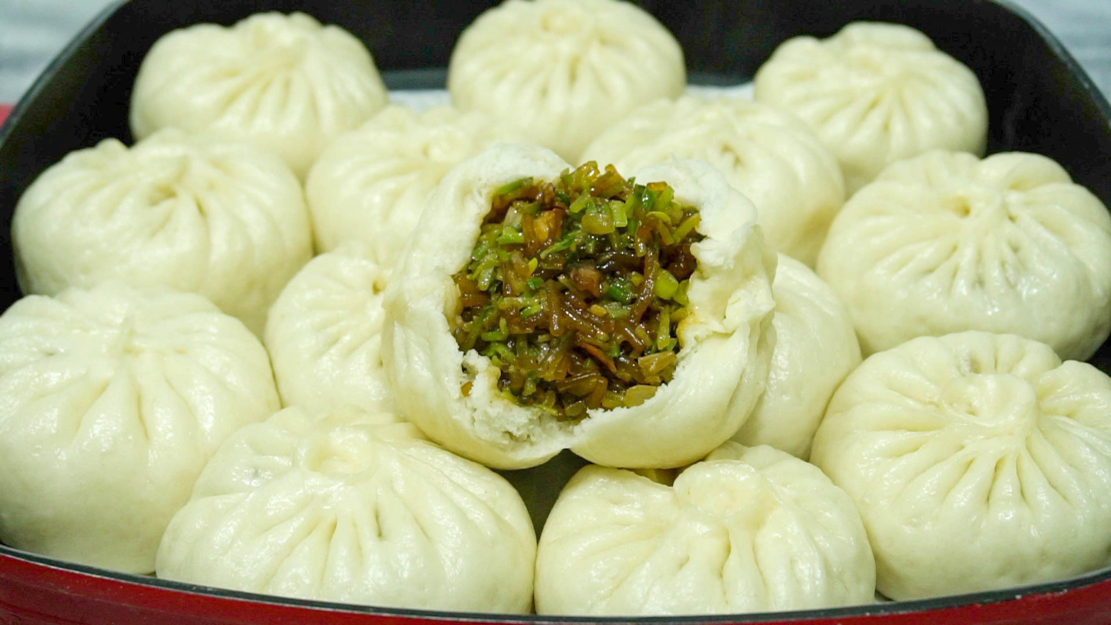 萝卜素馅大蒸包，不放鸡蛋不加肉，调馅秘诀教会你，皮软馅香解馋