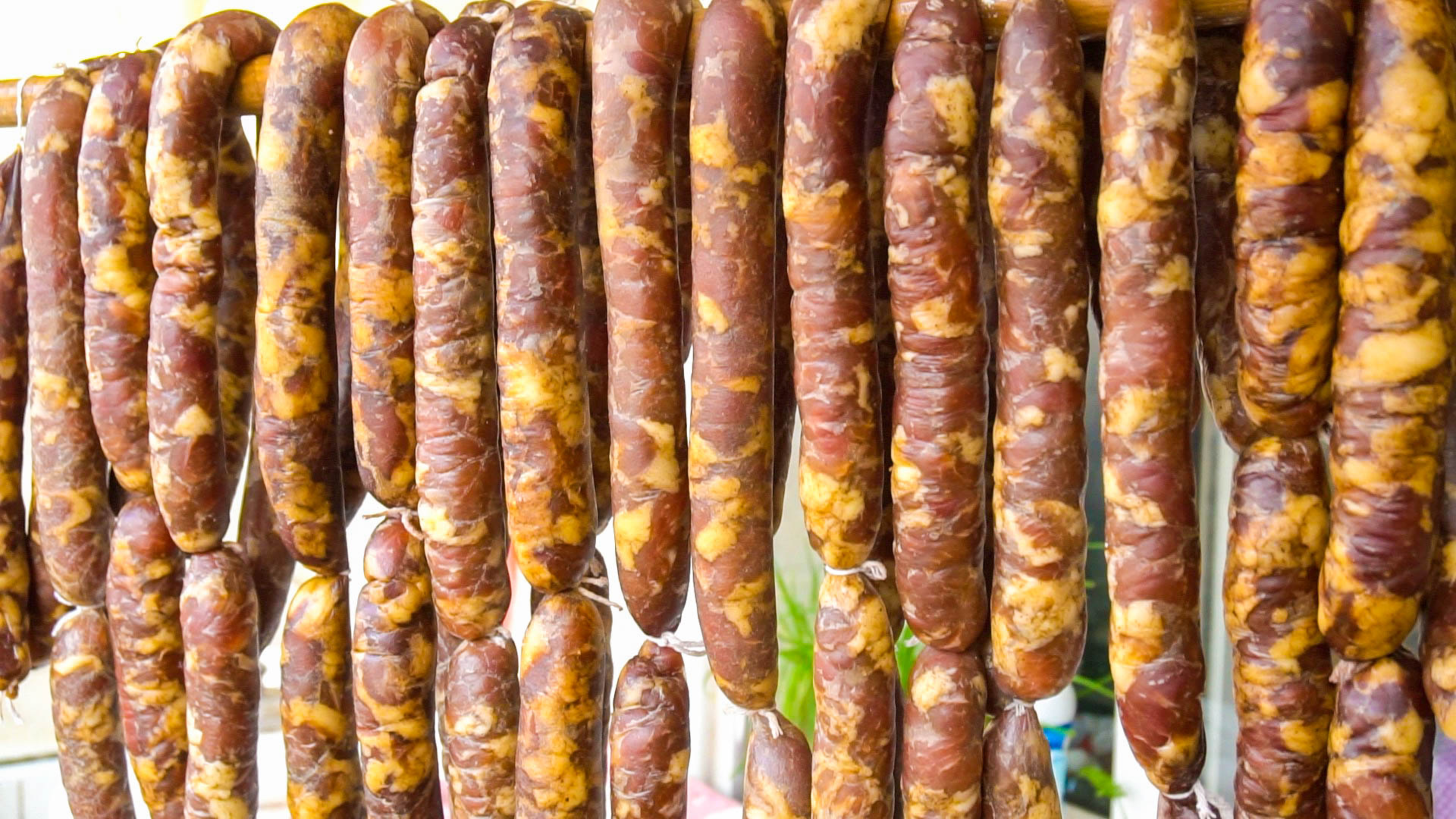 传统秘制腊肠，妈妈用了30年的配方，不放大料，肉嫩多汁好吃不腻