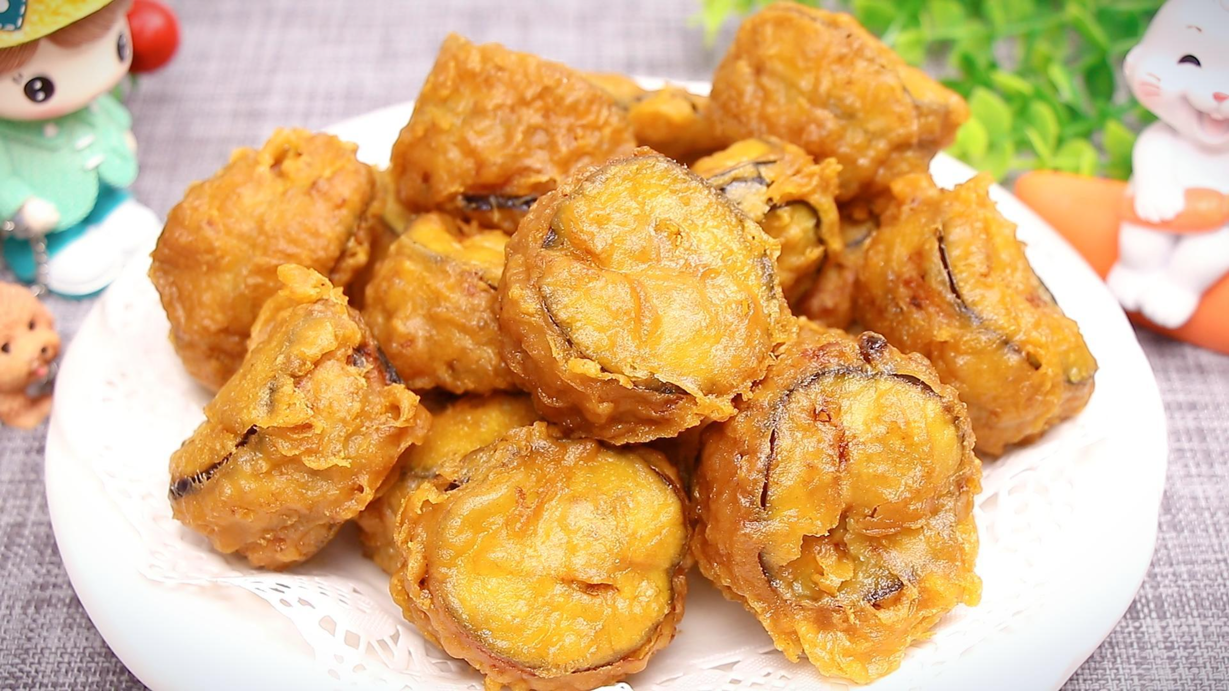 炸茄盒，拌馅调糊都很重要，掌握两个技巧，外酥里嫩不回软