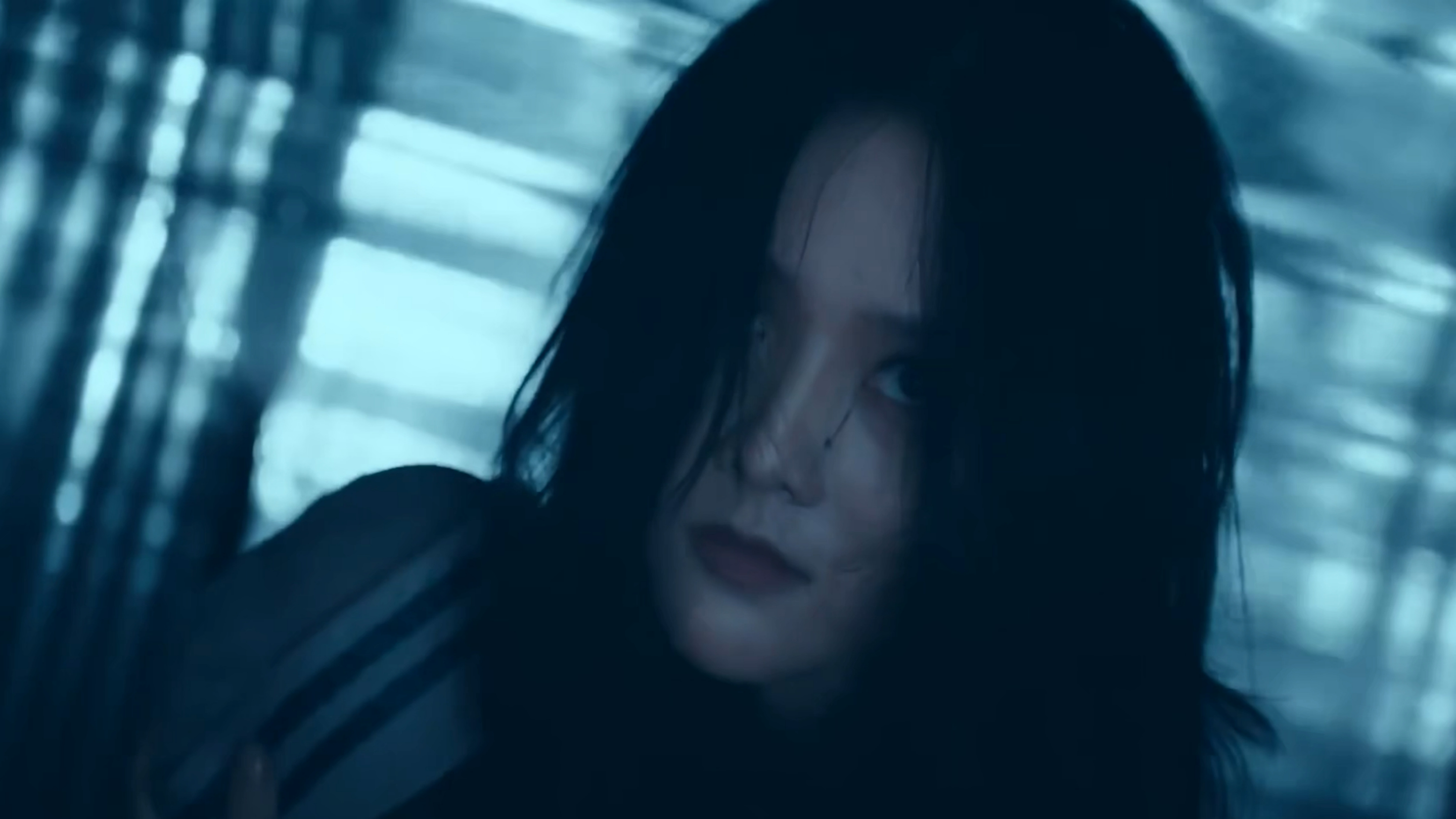 紧张刺激的剧情 视觉和心灵无与伦比的双重震撼 深海大鱼