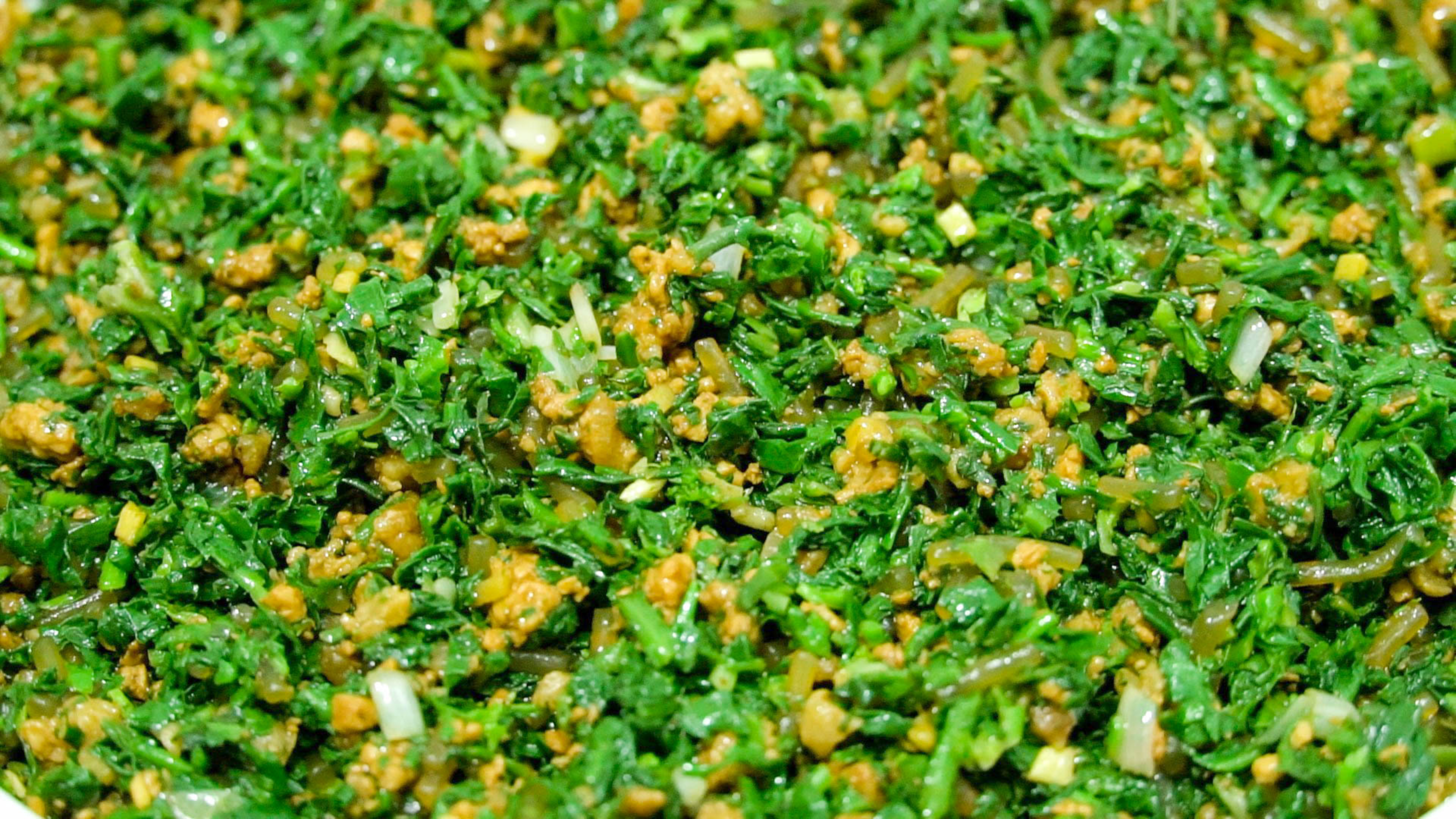 调荠菜饺子馅，切记不要放一堆调料，好吃做法教会你，皮薄馅香