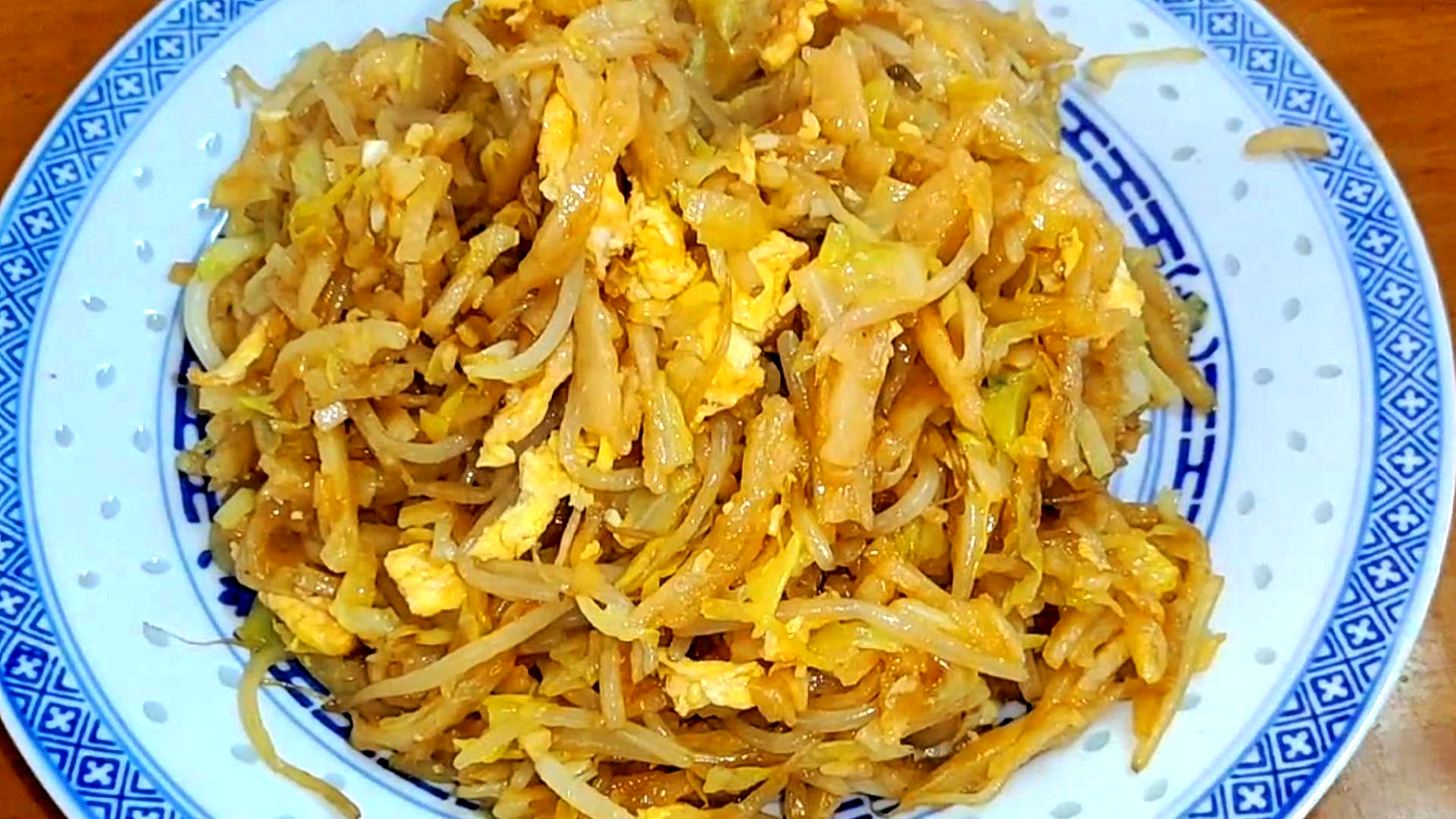 素焖饼丝切记不要直接下锅炒,多做一步,饼丝弹韧不粘连!