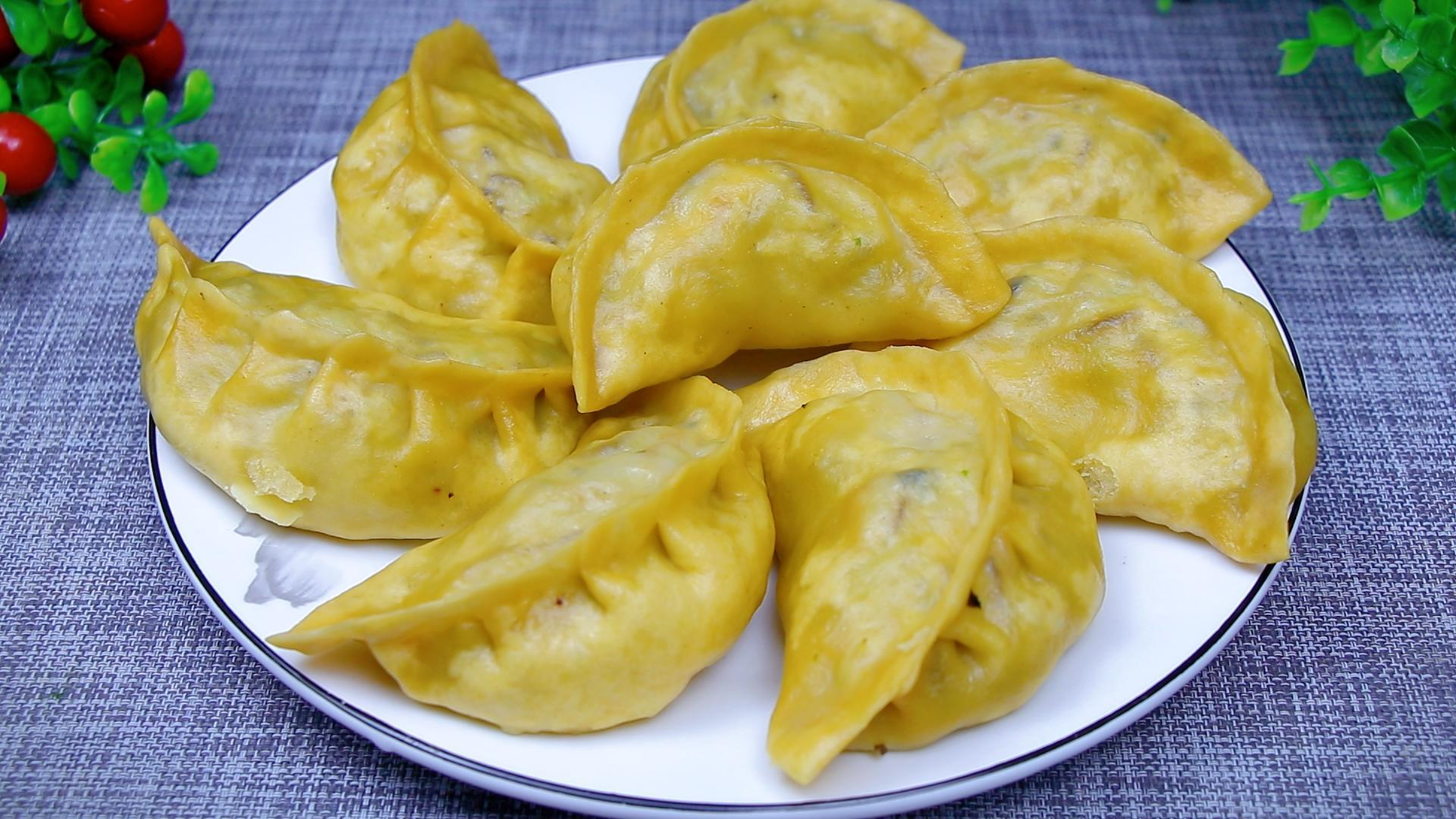 包子馒头吃腻了,试试这烫面蒸饺,不发面不醒面,鲜香味美真解馋