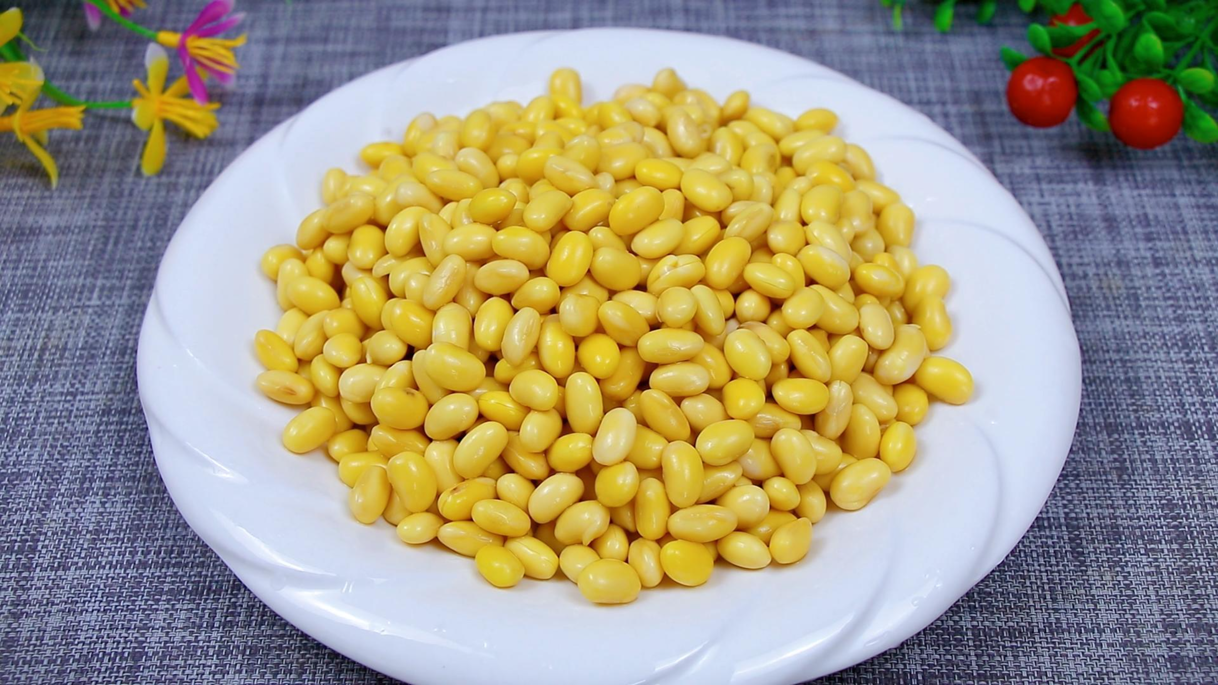 春天多吃黄豆,教你一个新做法,一周吃8次都不腻,开胃又下饭