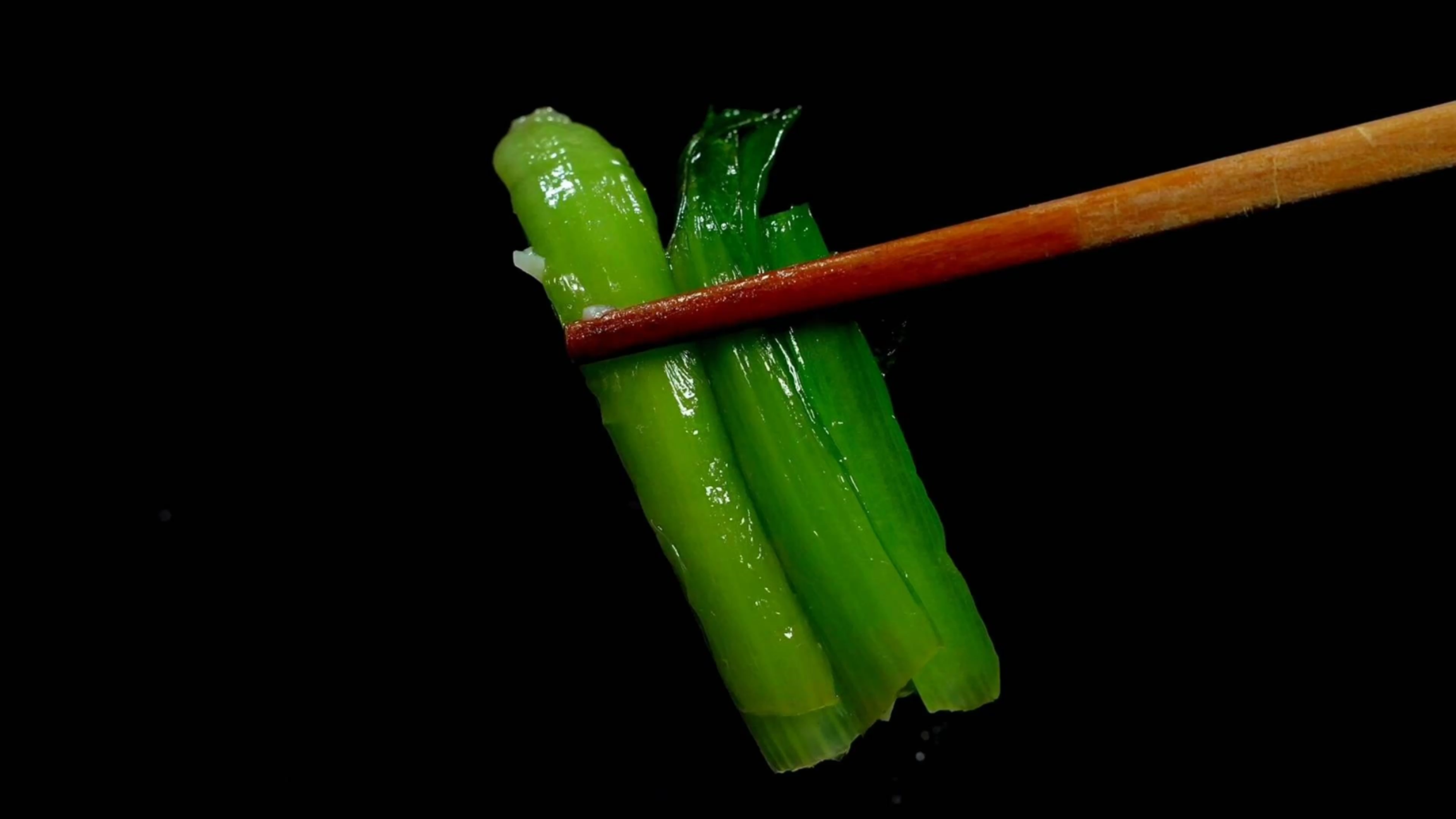 炒小白菜时 切记不要焯水 饭店大厨教你一招，出锅比吃大鱼大肉香