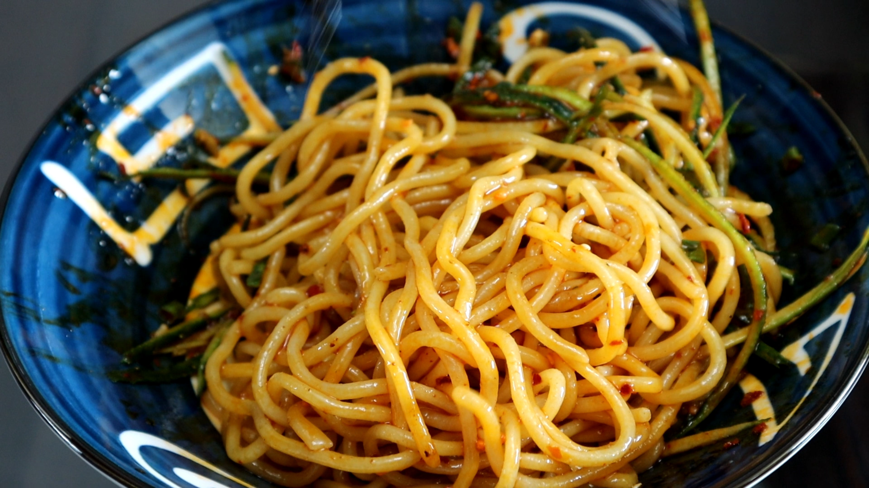 四川凉面怎么做才好吃？原来做法诀窍这么简单，学会不用出去吃了