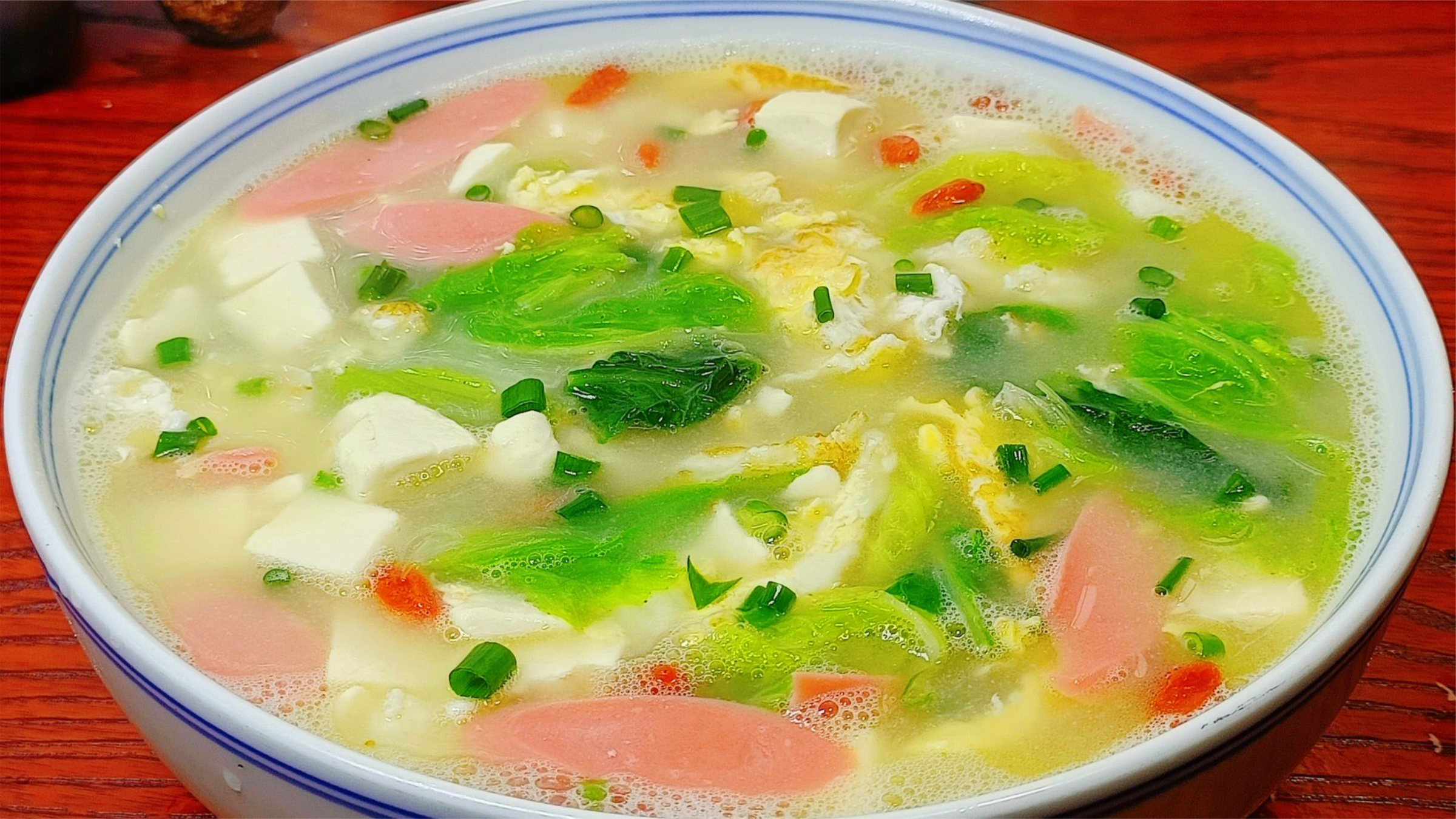 夏天要多喝三鲜豆腐汤，汤鲜味美，我家一周做6次，营养又好喝
