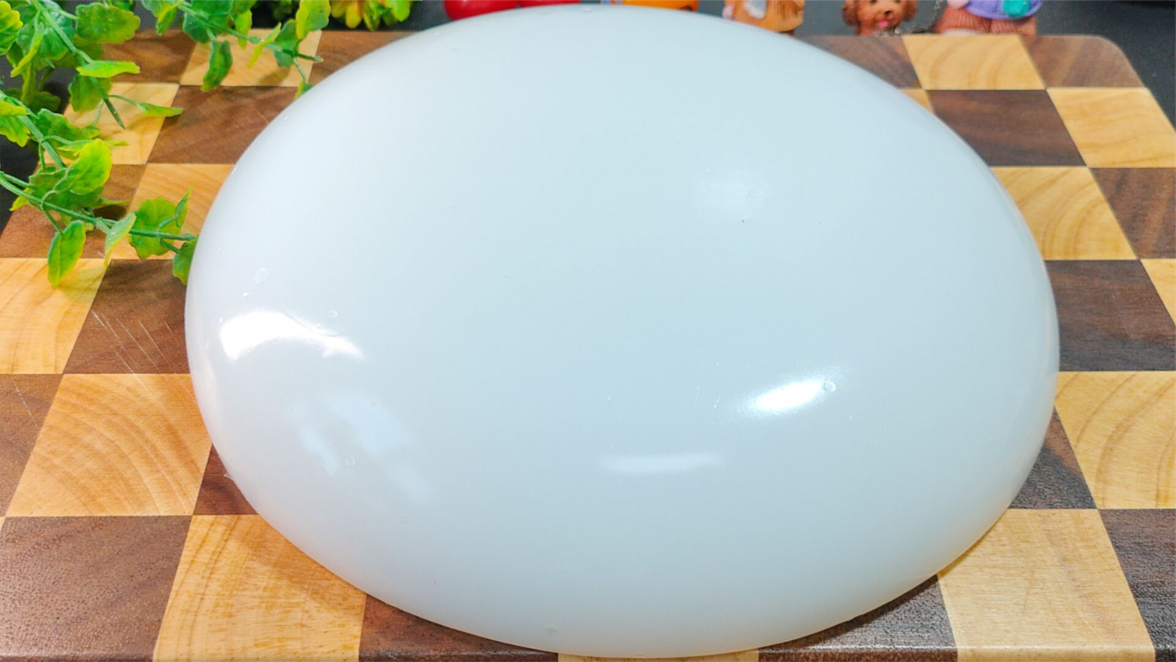 1碗面粉5碗水,教你自制凉粉,做法简单细嫩Q弹,太解馋了