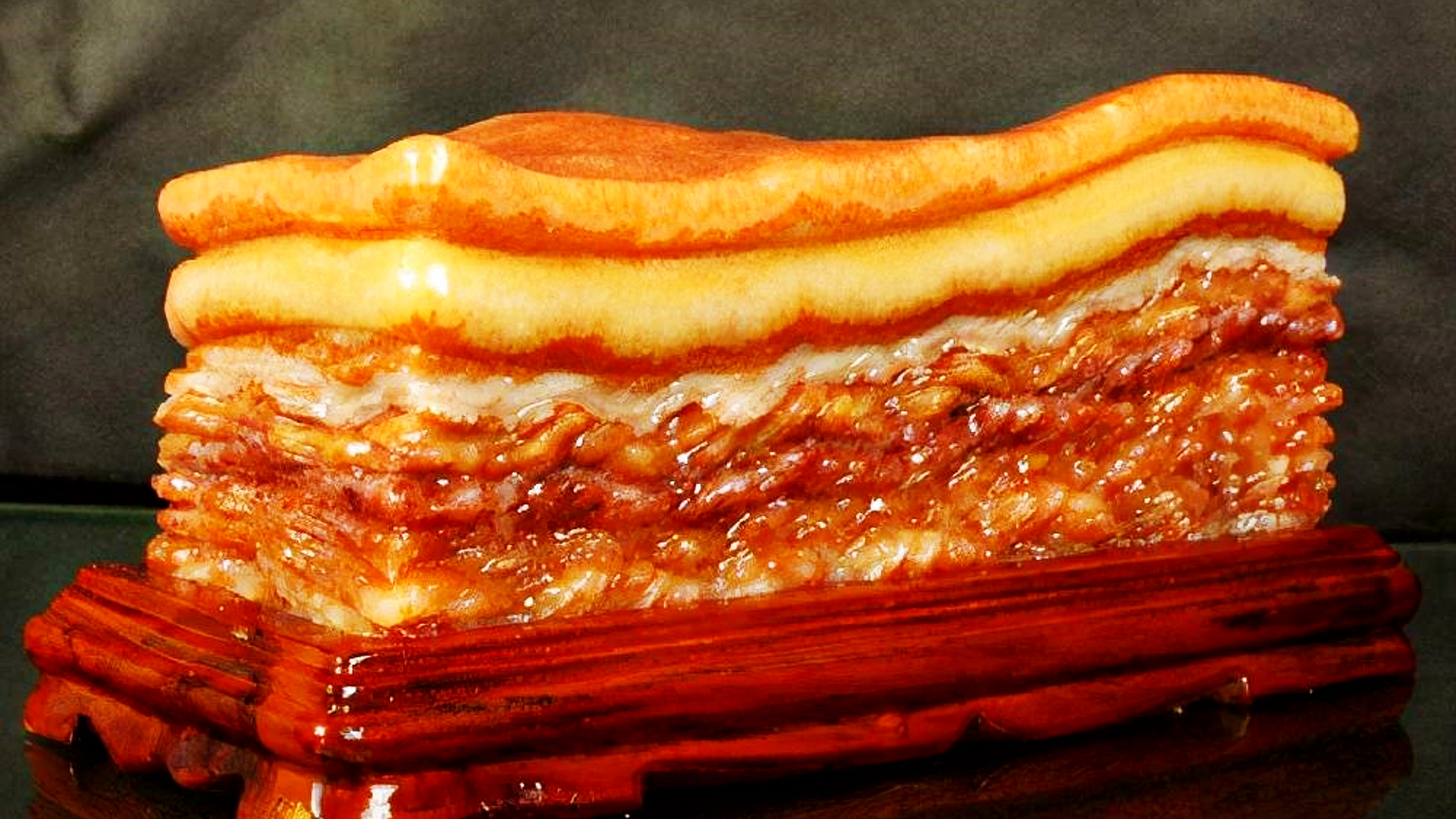 河北农民捡到一块红烧肉,却只能看不能吃,有人想用宝马车交换