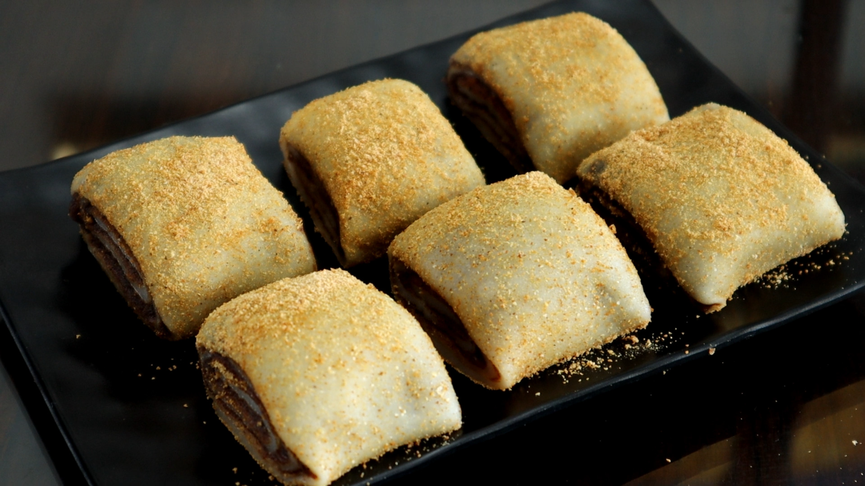 特色小吃“驴打滚”的制作方法，香甜绵软又好吃，做法超简单