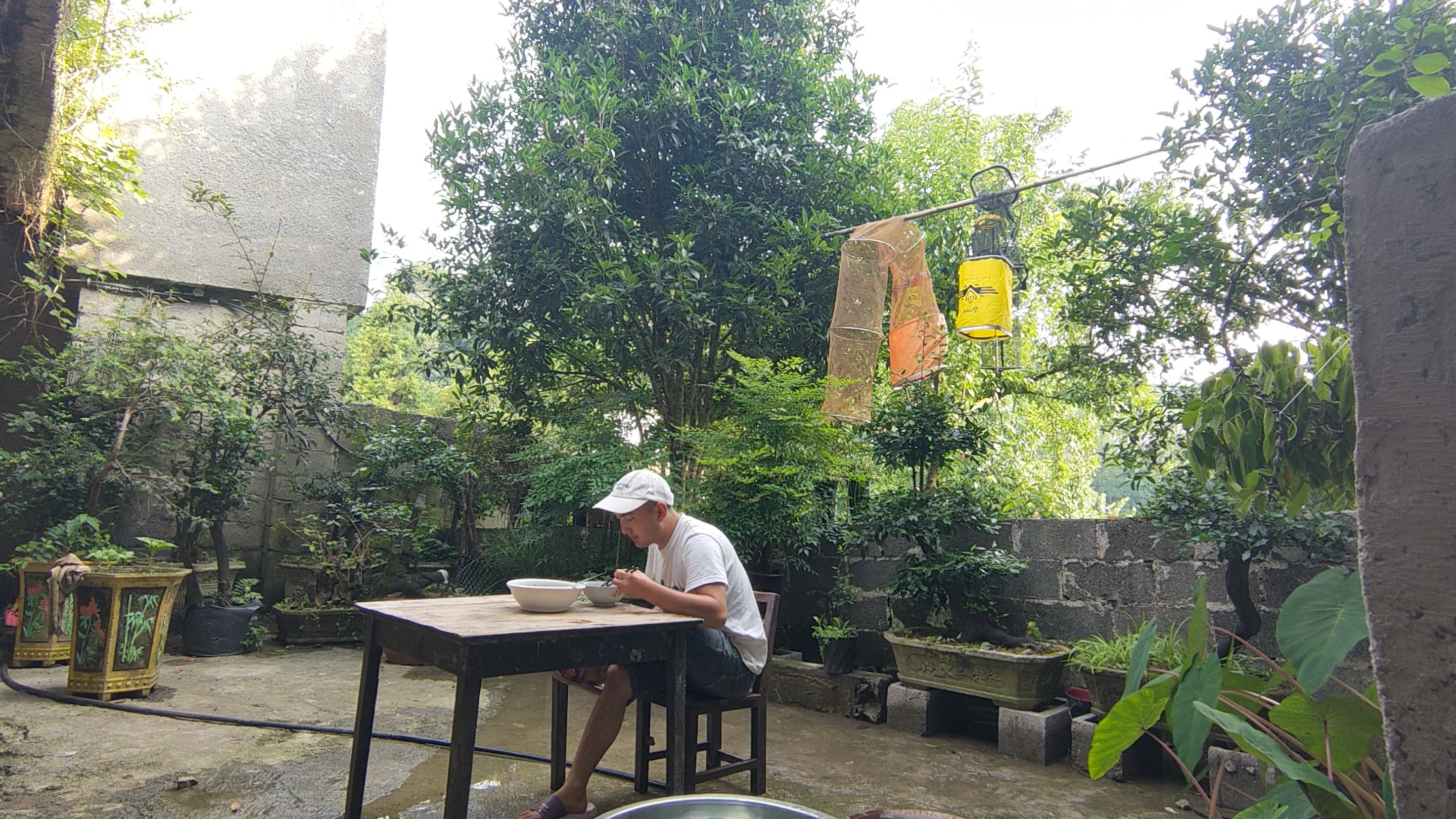 暴雨过后,水位上涨,夜钓搞了几斤鲫鱼,做清汤鱼吃太香了