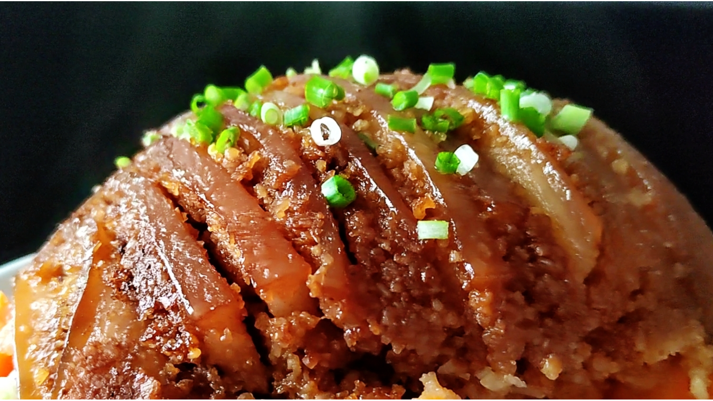 粉蒸肉这样做,五香咸鲜回甜,米粉油润不干不陀,细节都在里面了