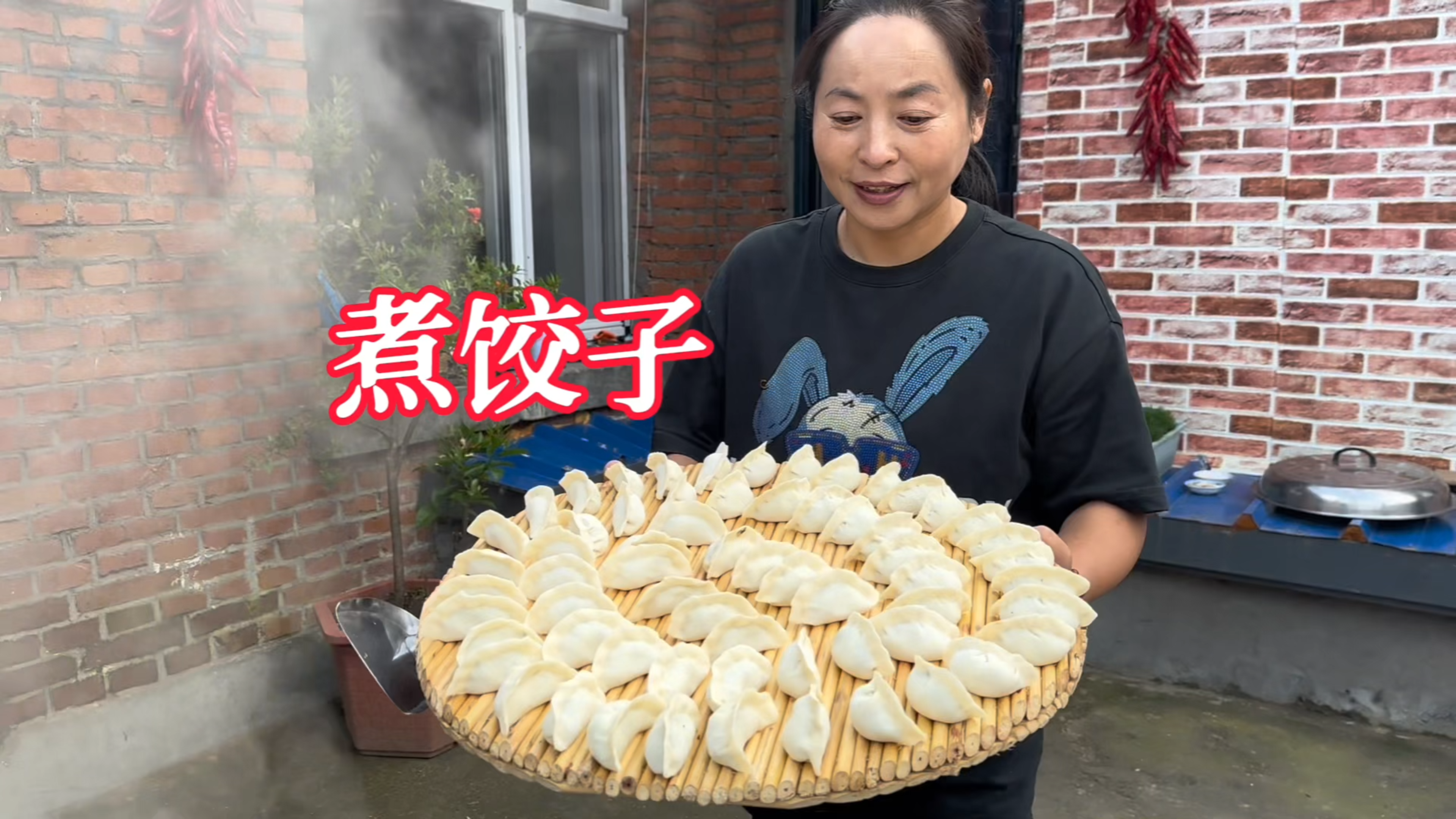 东北人有多爱吃饺子，有菜的时候要吃饺子，没菜的时候也要吃饺子