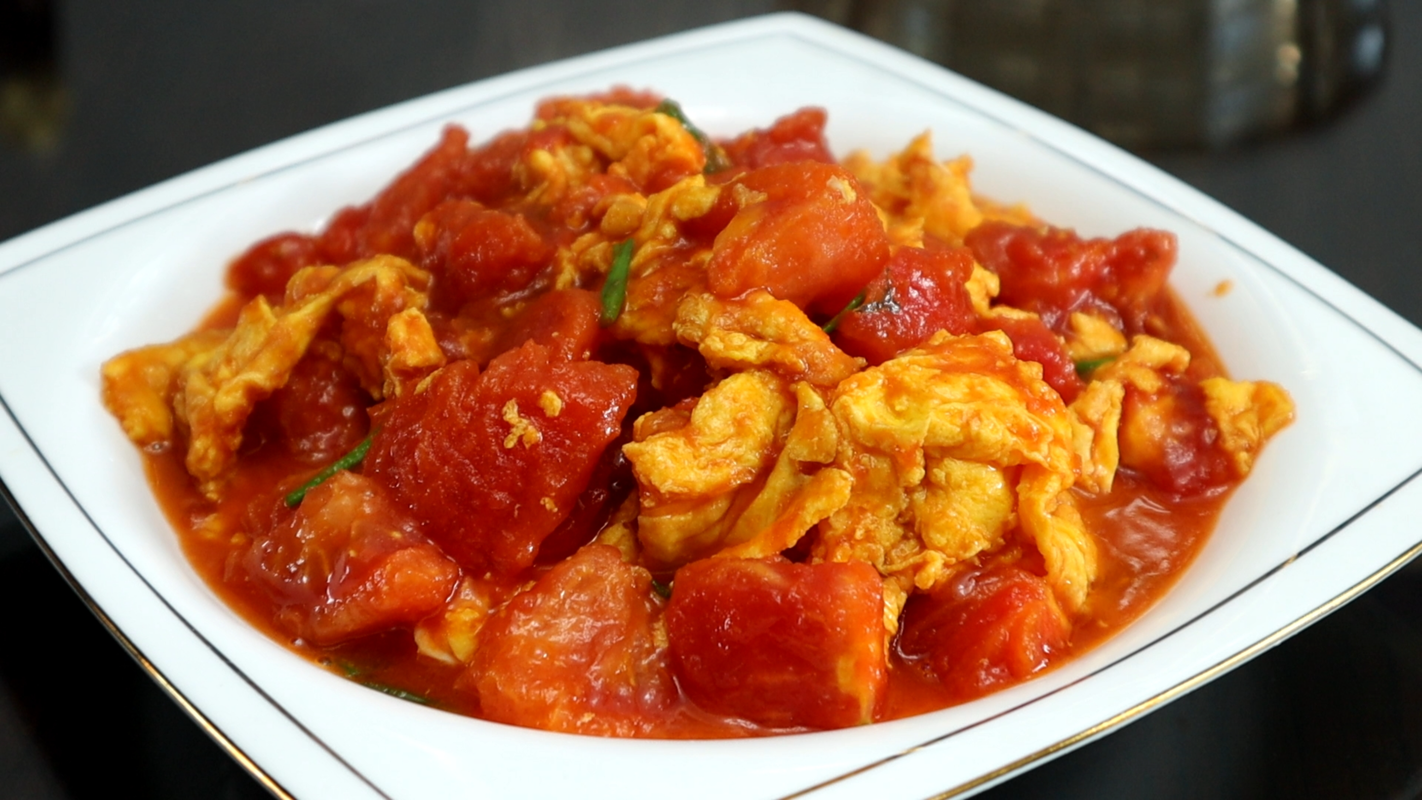 难怪酒店的西红柿炒鸡蛋那么好吃，原来诀窍这么简单，3分钟学会