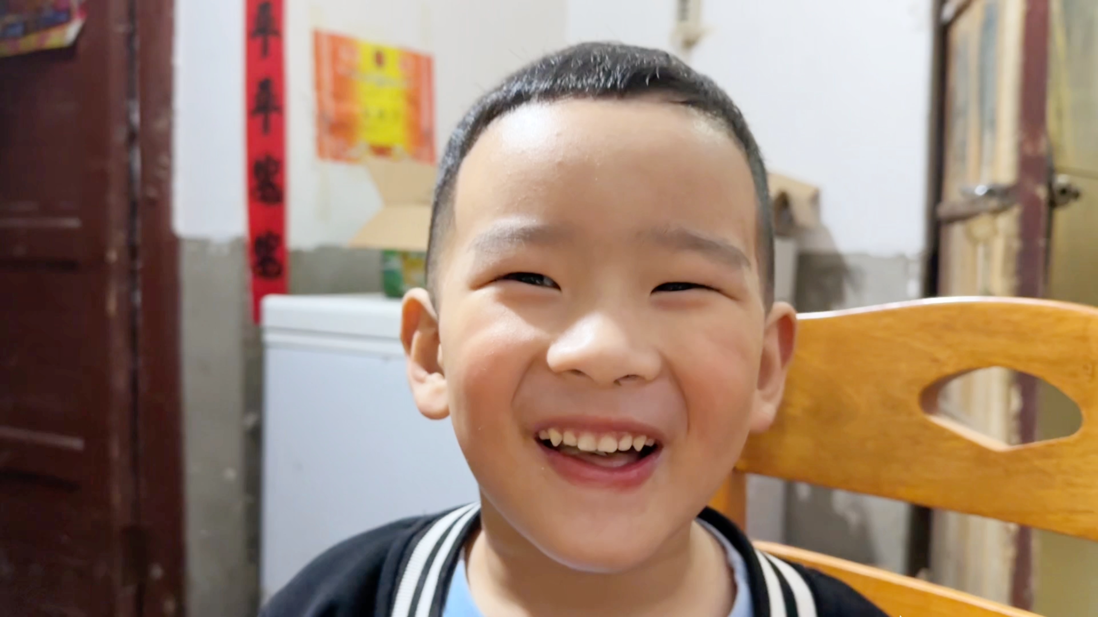 人造肉咋做好吃?静静做人造肉咸汤,4岁的小猪对人造肉情有独钟