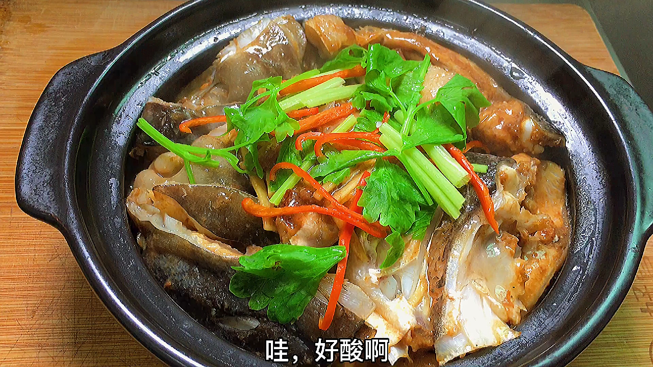 胖鱼头,还是潮汕特色做法好,不加生抽盐和水,鲜香滑嫩不腻不腥