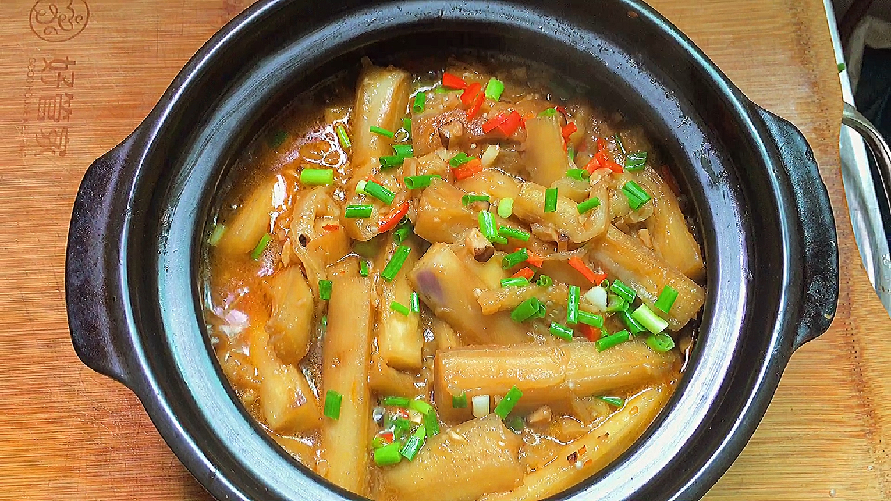 菜脯茄子,广东潮汕人爱吃的下饭菜,不加盐不油炸,营养不油腻