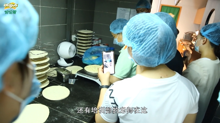 一个好伦哥比萨小店 店主的开店经历