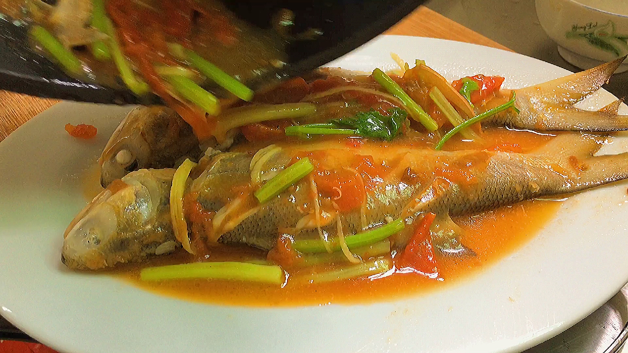 广东潮汕人是这样做午笋鱼,加上特色美食,鲜嫩肥美解腻无腥味