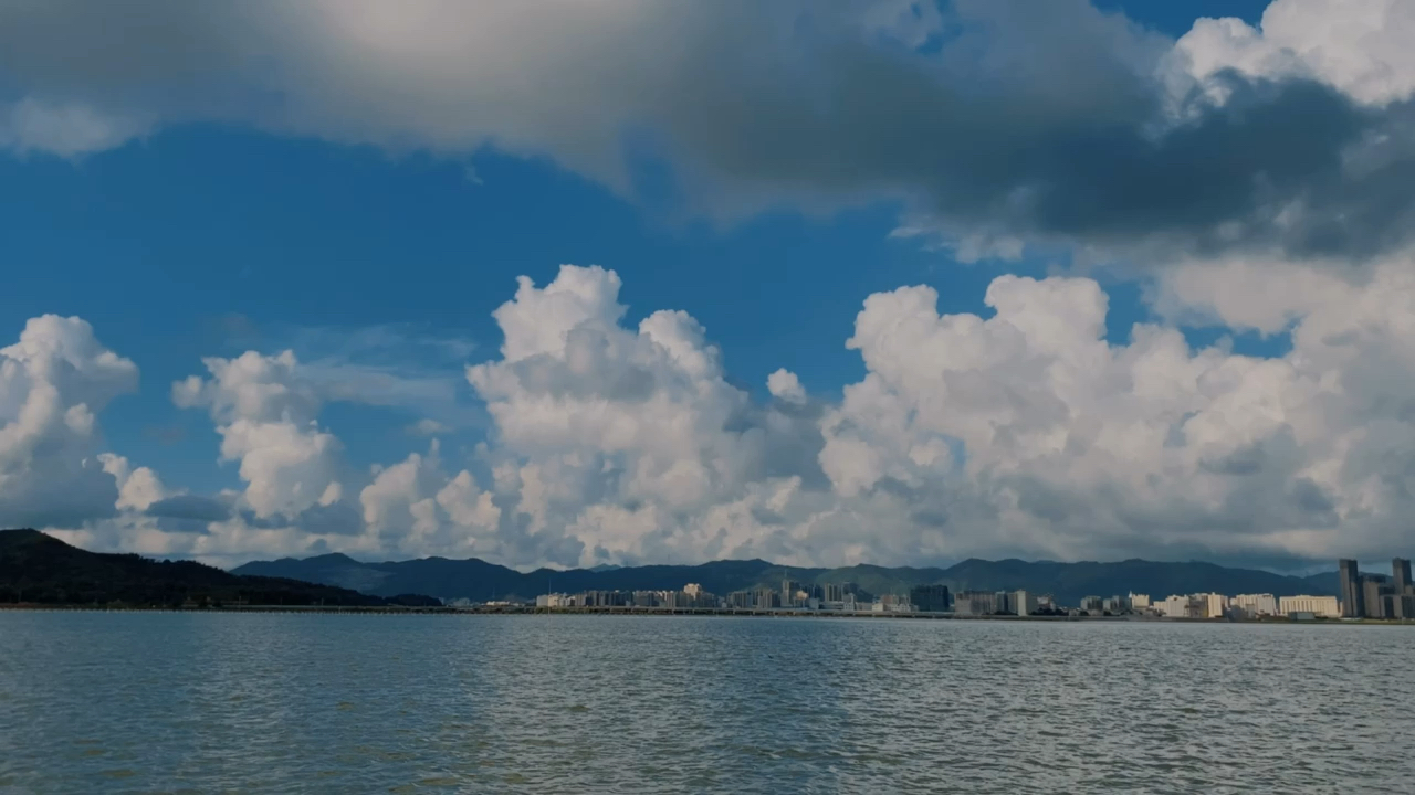 [图]人到中年,沉淀自己,与自己对话,学会包容和接受身边的一切