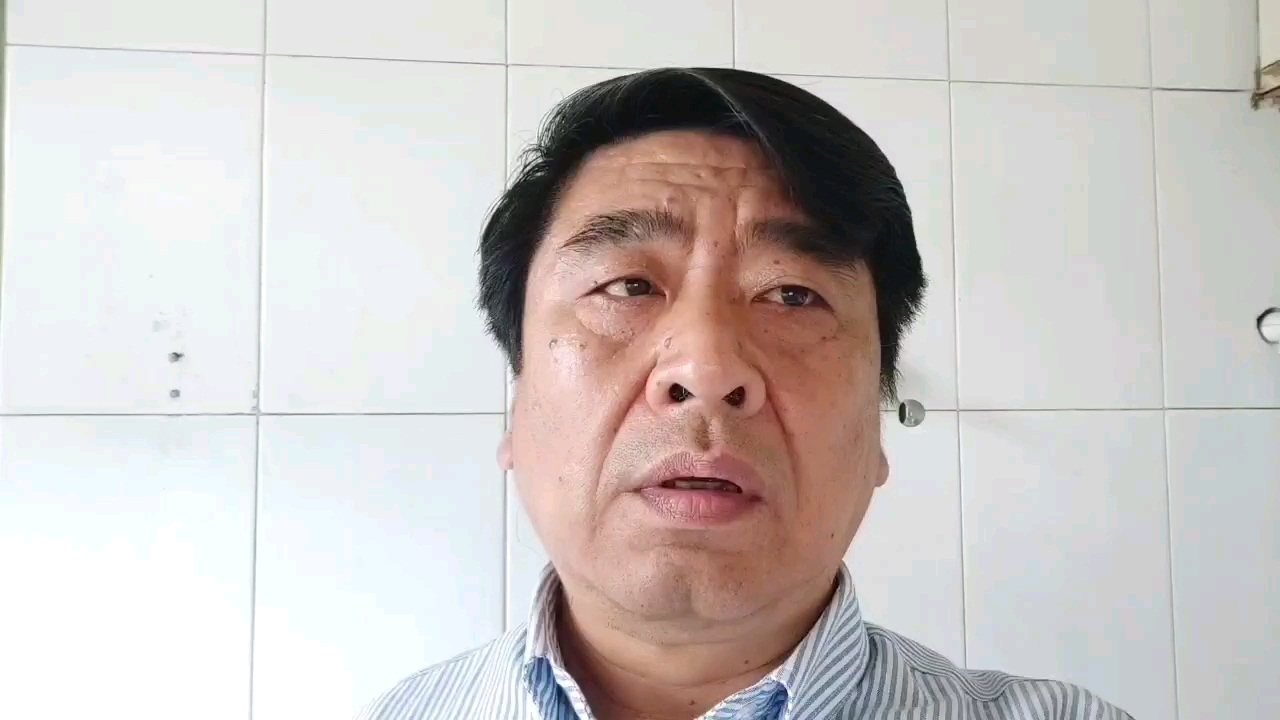 荤香馅包子  用猪肉虾仁配伍  想要吃着滑爽有技巧