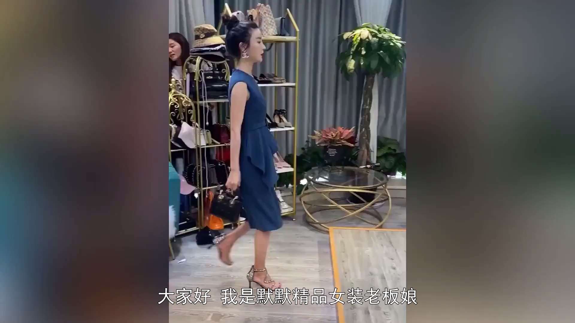 高端女装批发在哪里-高端女装销售话术技巧