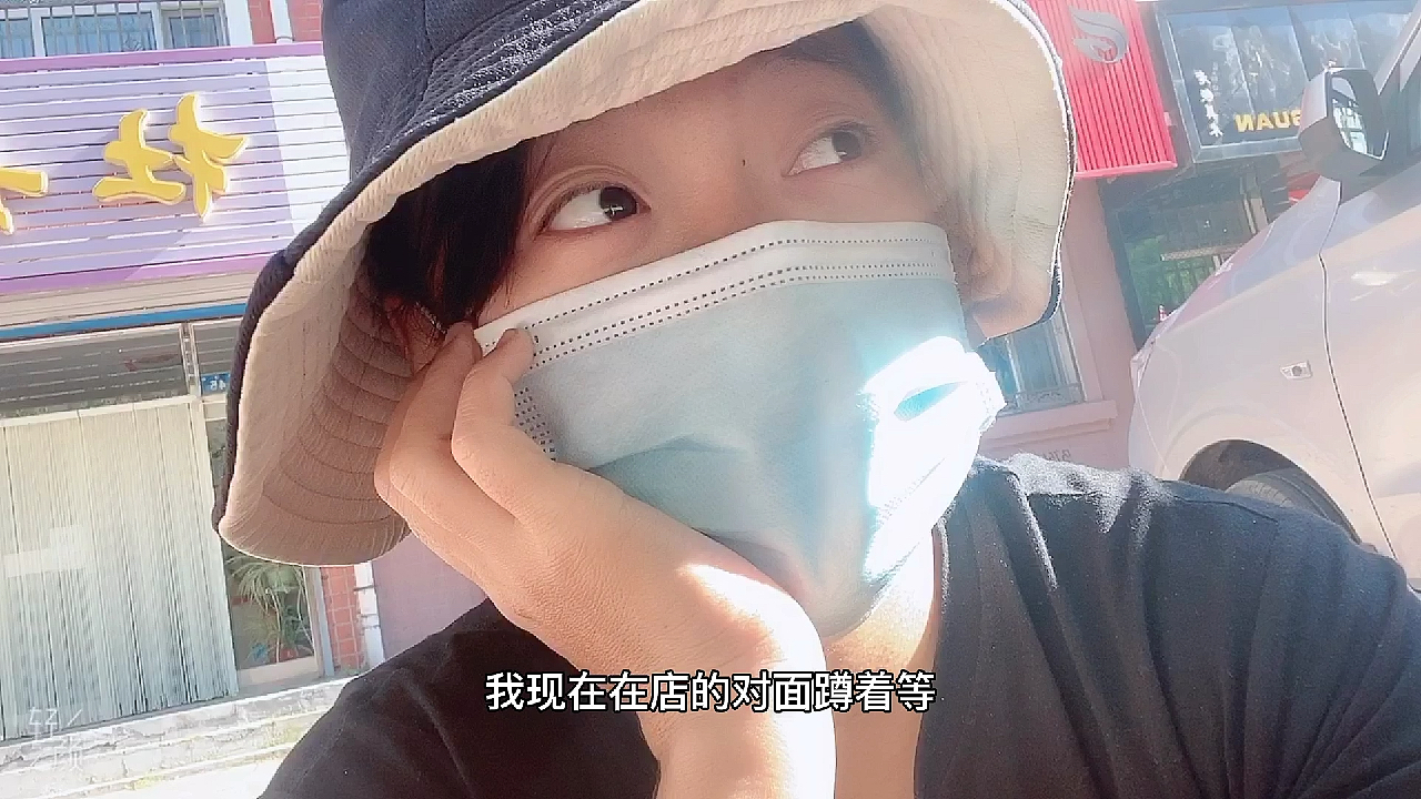 第一天上班就加班,下班连公交车都没了。网友:这班不上啦!