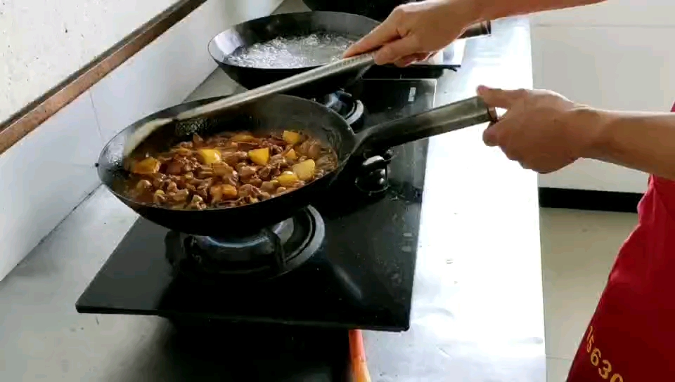 想学鲜炒大盘鸡去哪学   学大盘鸡多少钱